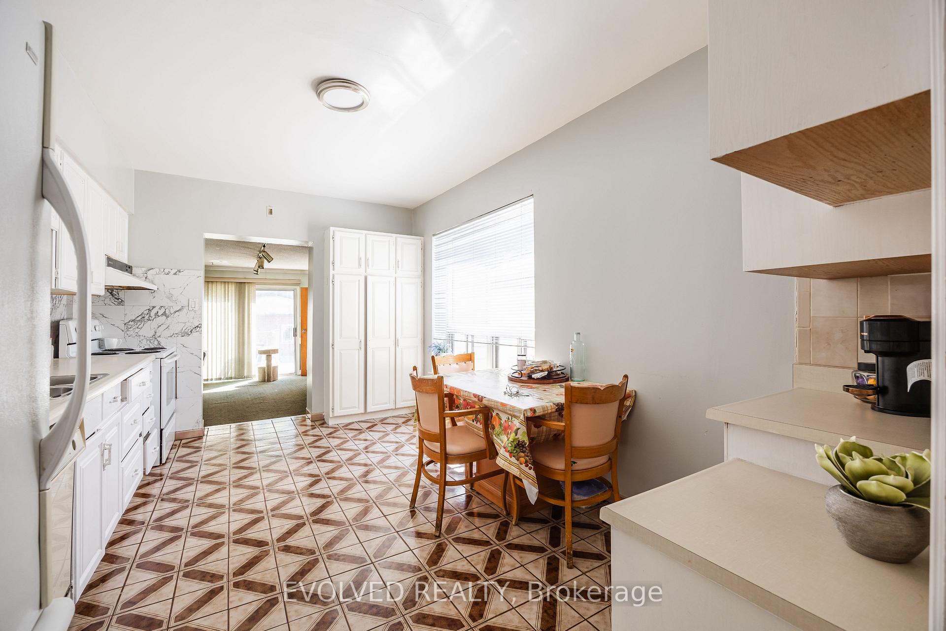 Photo 23 of 21 Torrens Avenue, Toronto, Broadview North — HOMEH