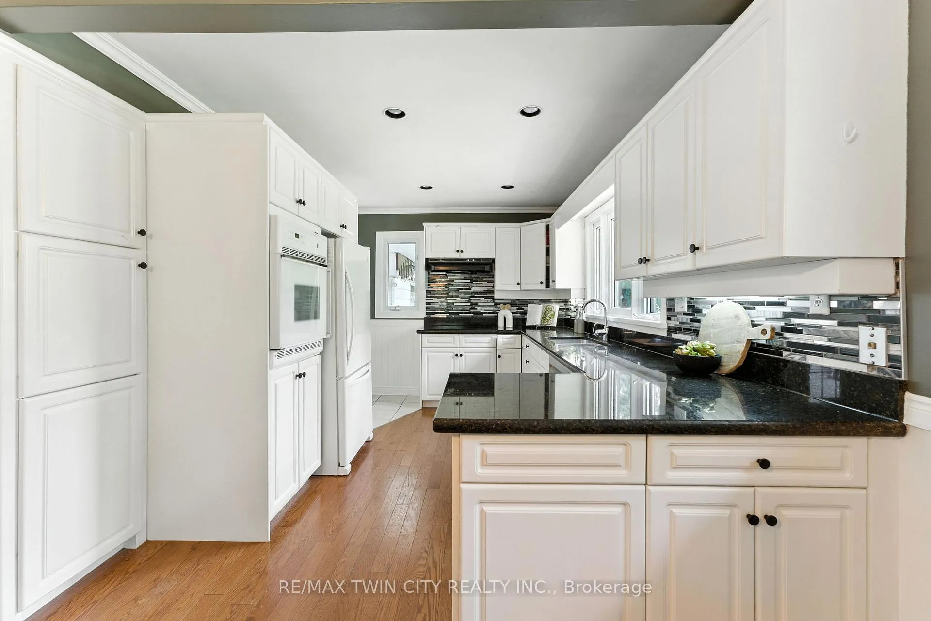 Photo 11 of 69 King Street, Brant, Burford — HOMEH