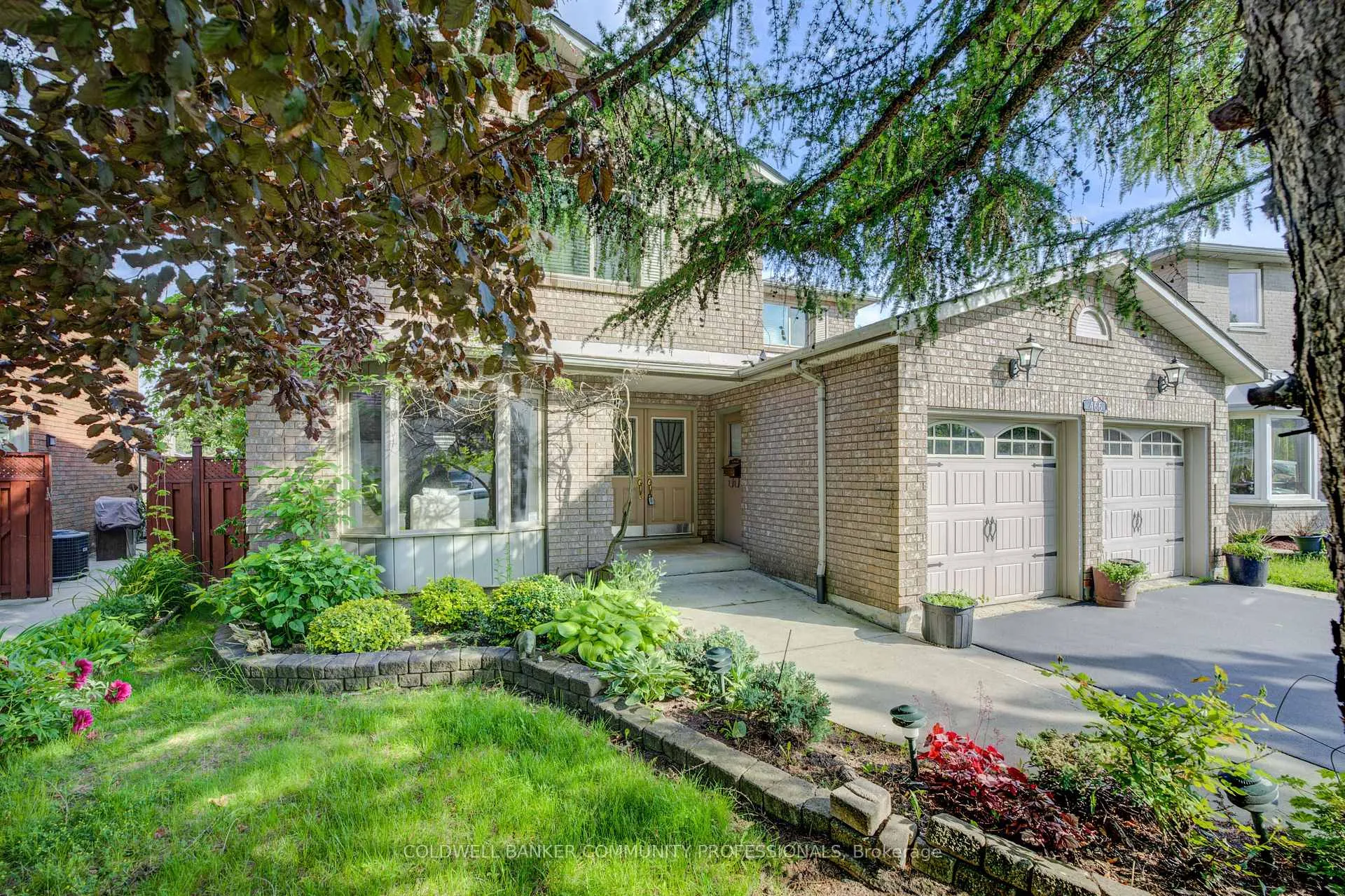 Photo 2 of 466 Dicenzo Drive, Hamilton, Ryckmans — HOMEH