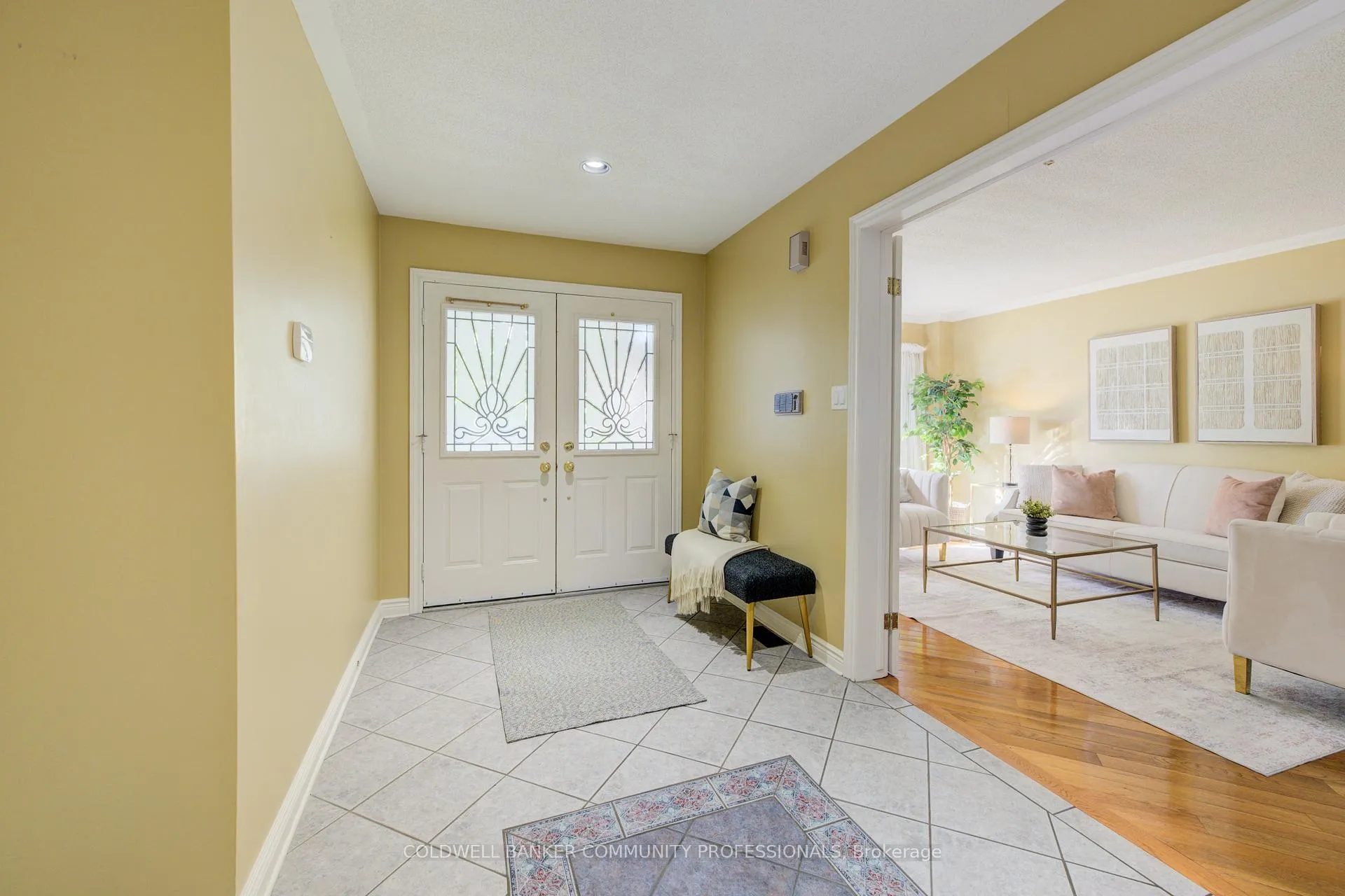 Photo 4 of 466 Dicenzo Drive, Hamilton, Ryckmans — HOMEH