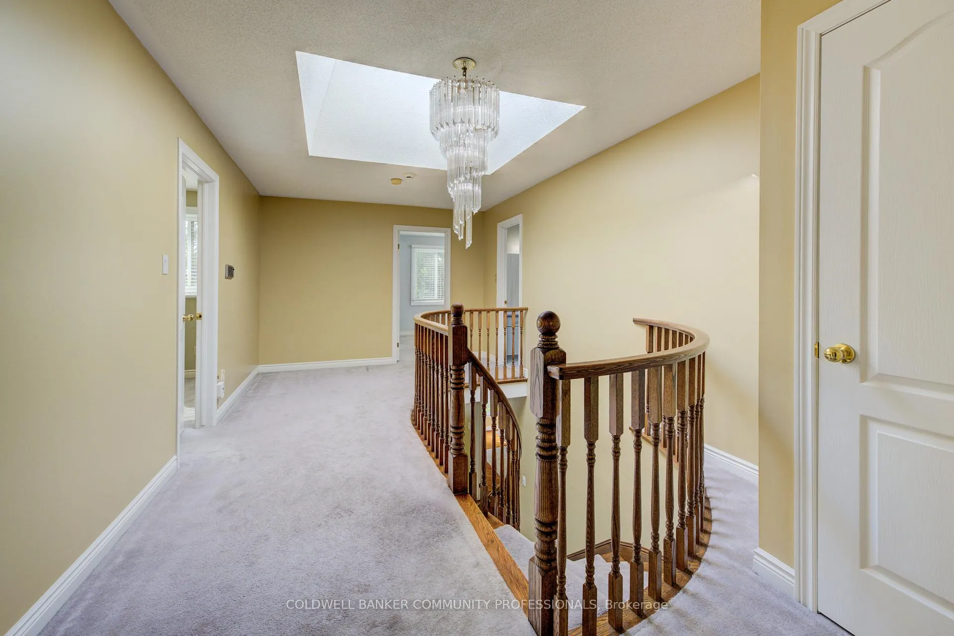 Photo 24 of 466 Dicenzo Drive, Hamilton, Ryckmans — HOMEH