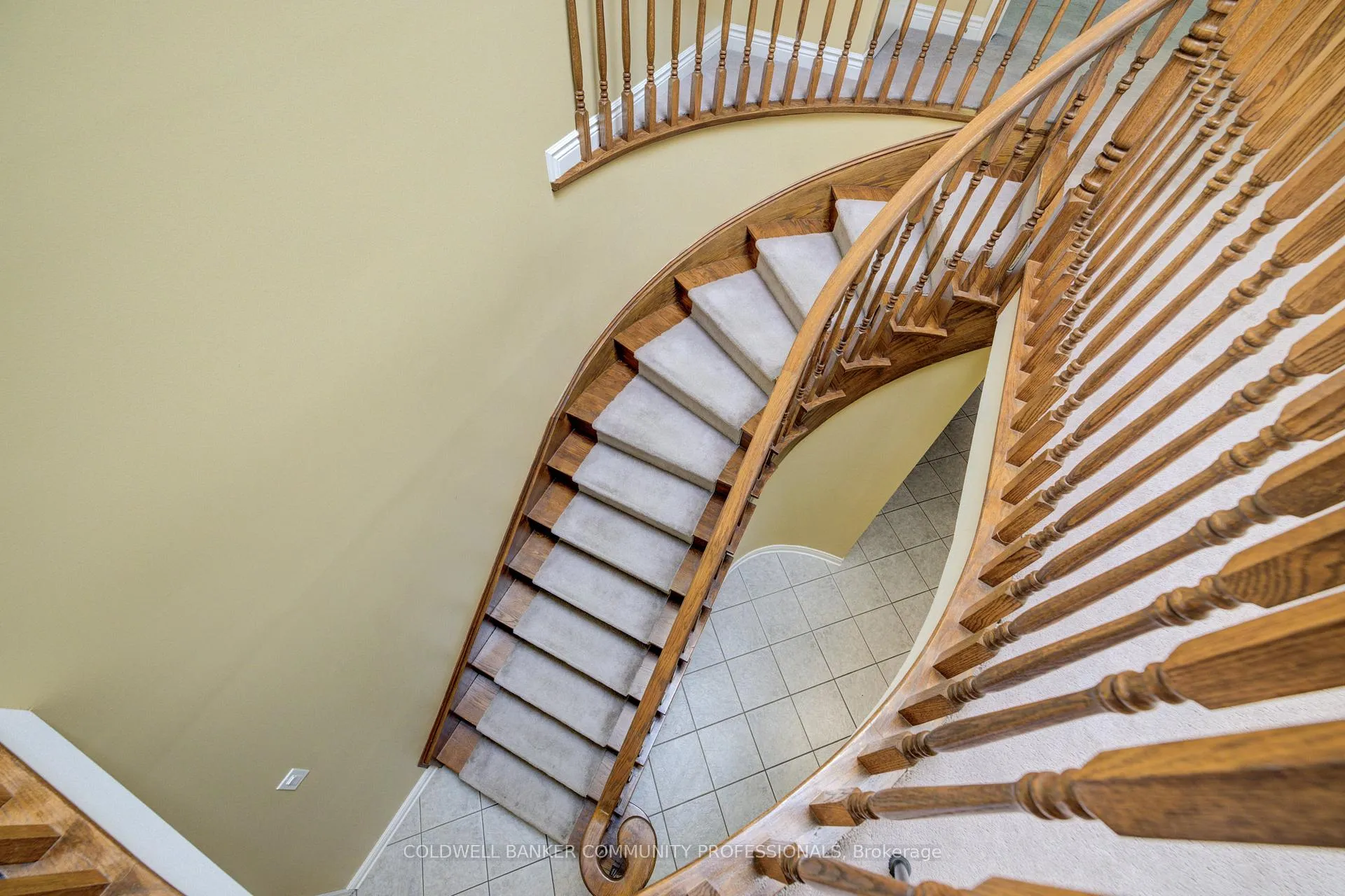 Photo 26 of 466 Dicenzo Drive, Hamilton, Ryckmans — HOMEH