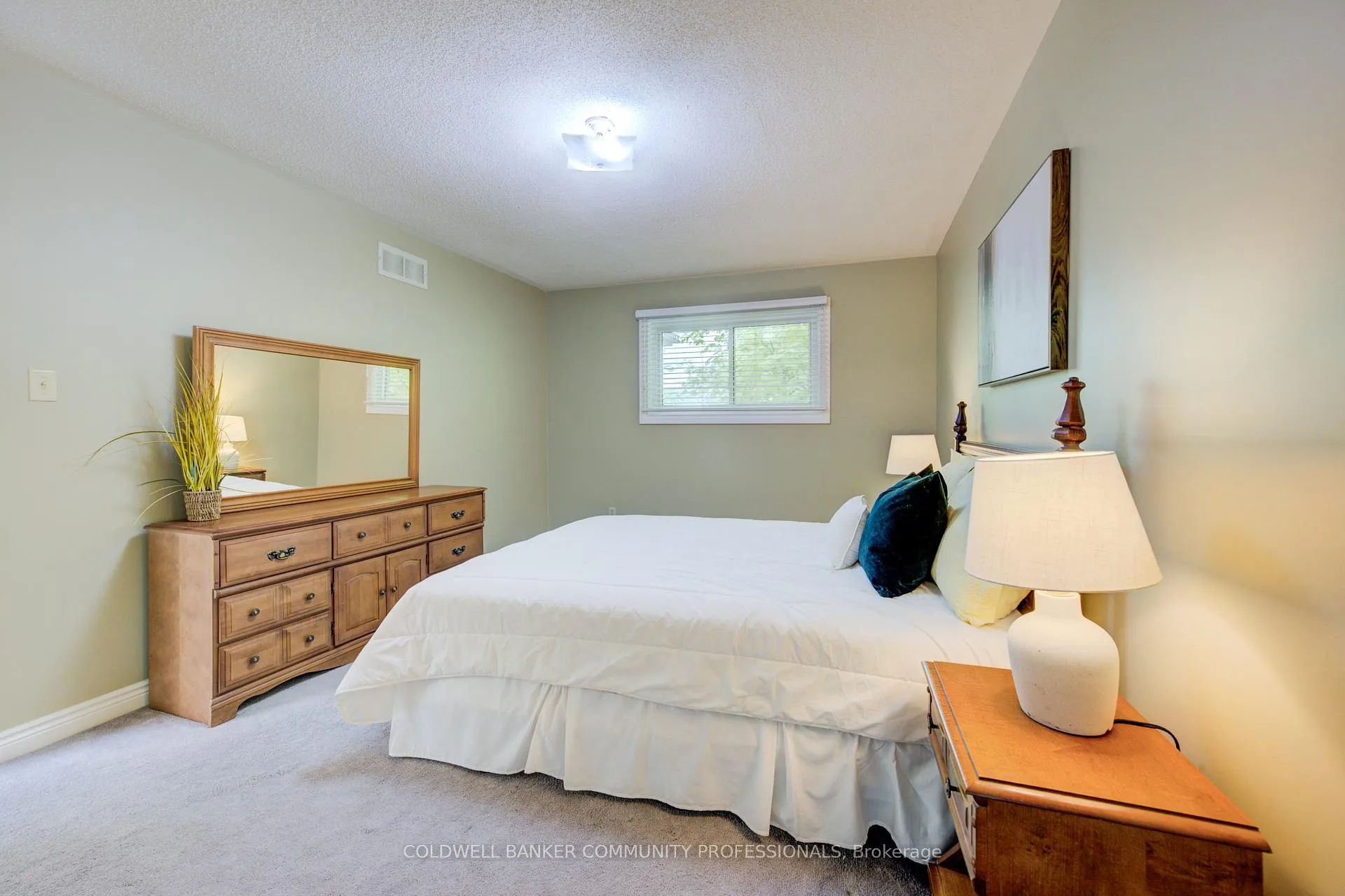 Photo 35 of 466 Dicenzo Drive, Hamilton, Ryckmans — HOMEH