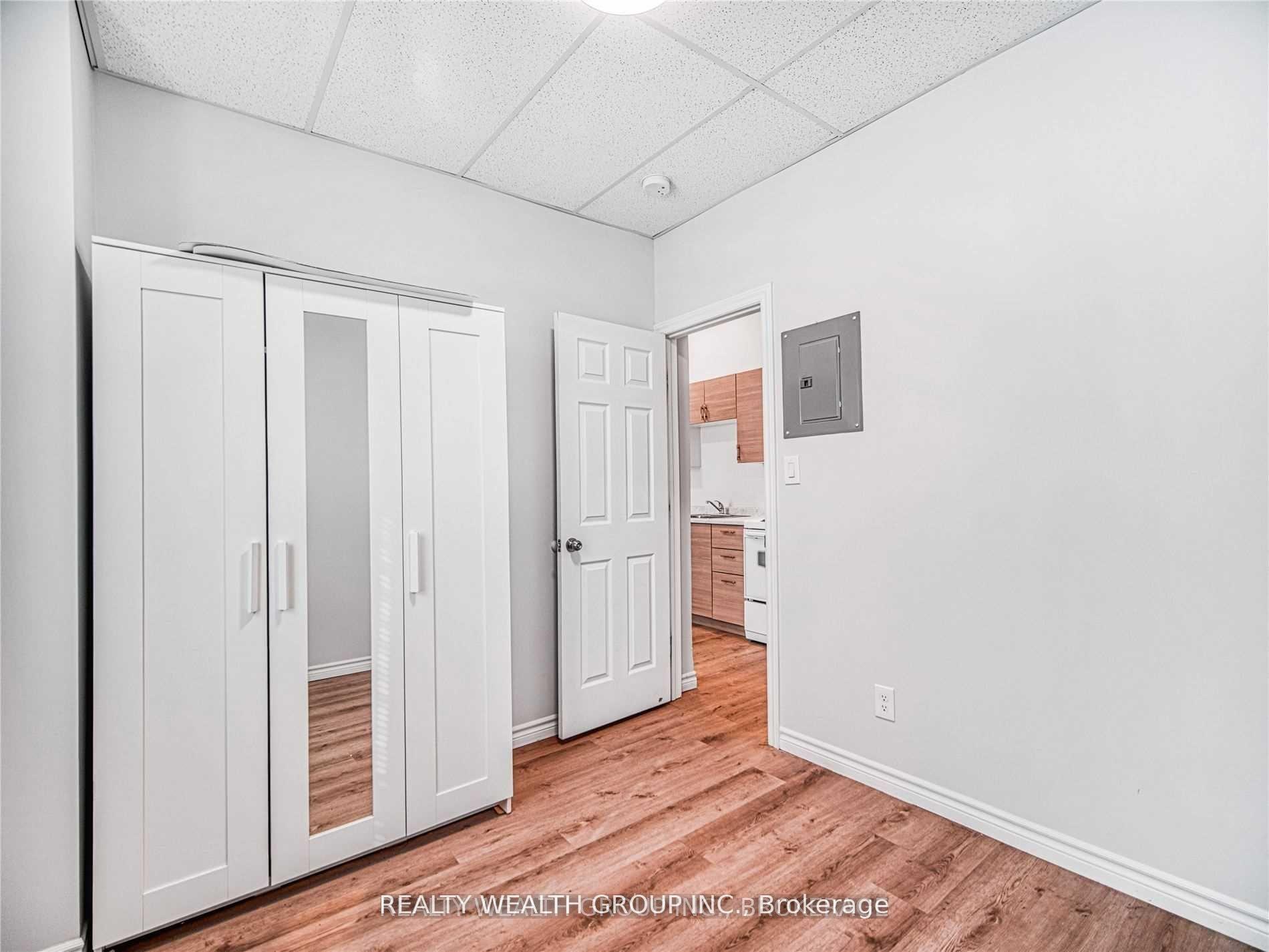 Photo 12 of Unit Unit B, 185 Eglinton Avenue, Toronto, Yonge-Eglinton — HOMEH