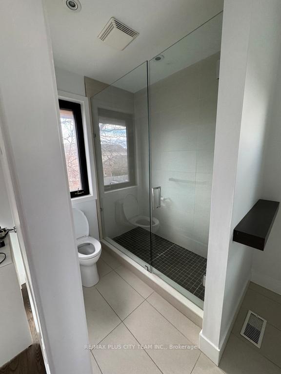 Photo 18 of 83 O'connor Drive, Toronto, Broadview North — HOMEH