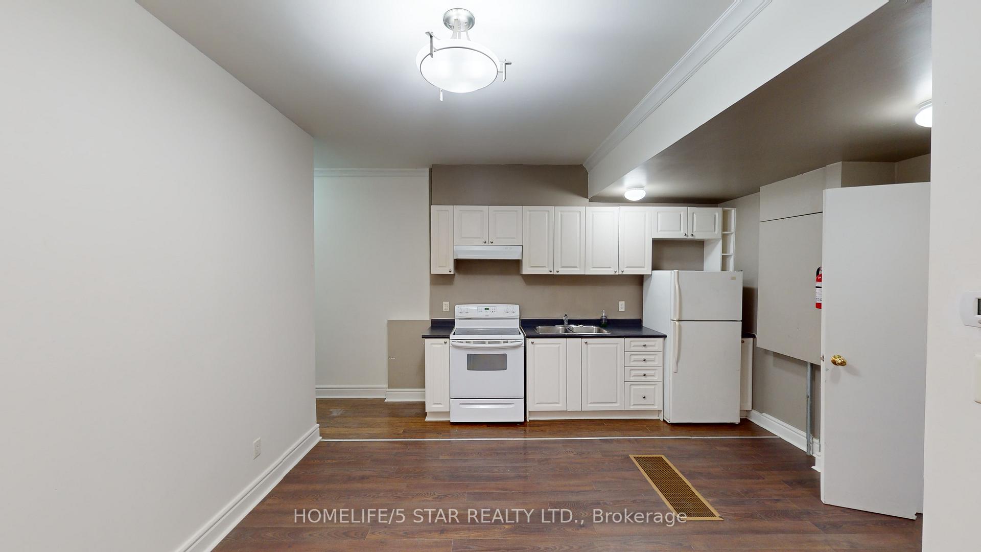 Photo 2 of Unit A, 109 Knox Avenue, Toronto, Greenwood-Coxwell — HOMEH