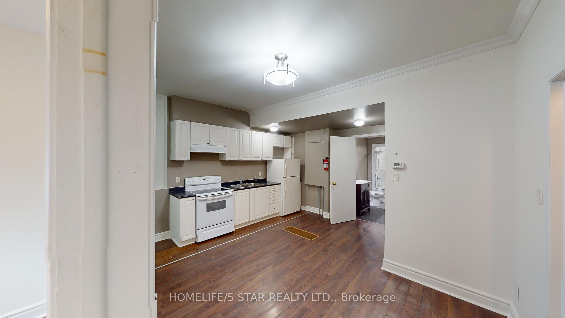 Photo 3 of Unit A, 109 Knox Avenue, Toronto, Greenwood-Coxwell — HOMEH
