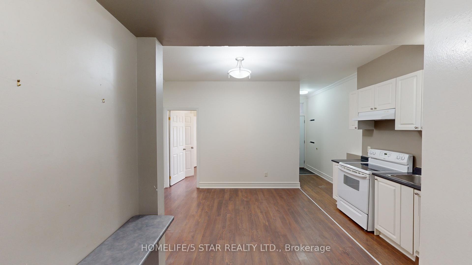 Photo 5 of Unit A, 109 Knox Avenue, Toronto, Greenwood-Coxwell — HOMEH