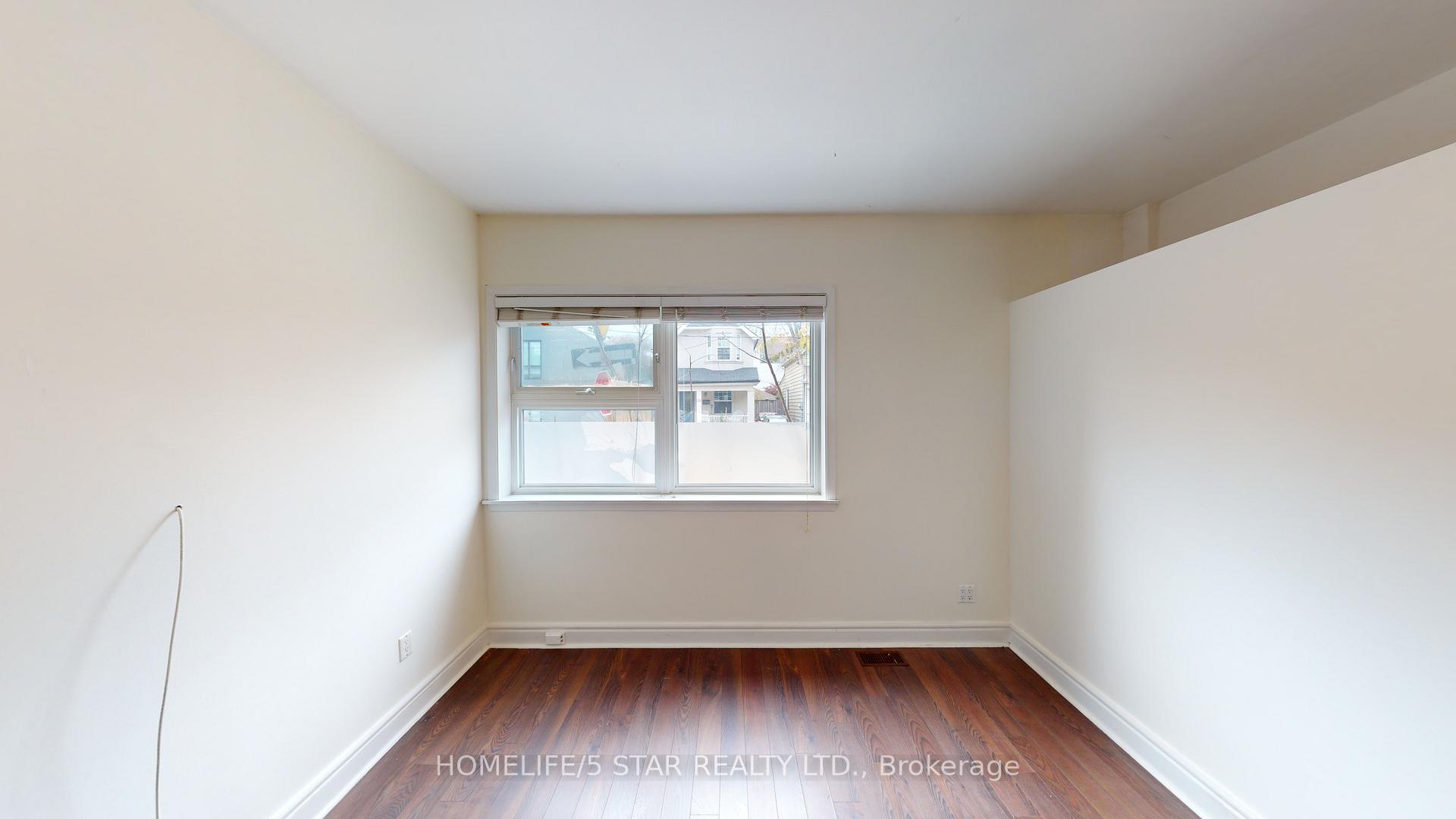 Photo 8 of Unit A, 109 Knox Avenue, Toronto, Greenwood-Coxwell — HOMEH