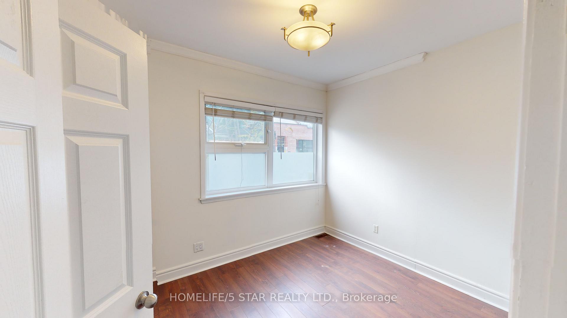 Photo 12 of Unit A, 109 Knox Avenue, Toronto, Greenwood-Coxwell — HOMEH