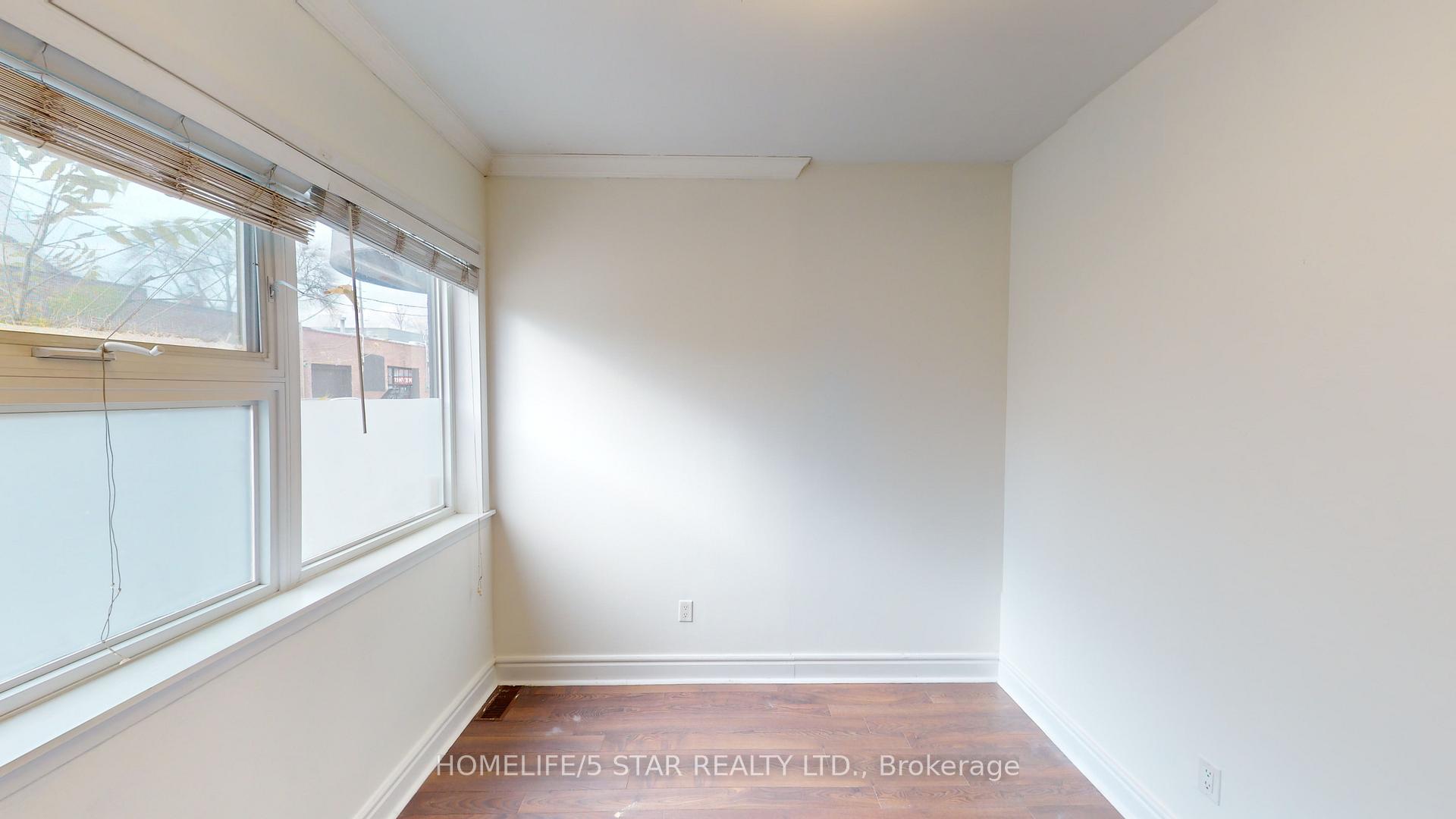 Photo 14 of Unit A, 109 Knox Avenue, Toronto, Greenwood-Coxwell — HOMEH