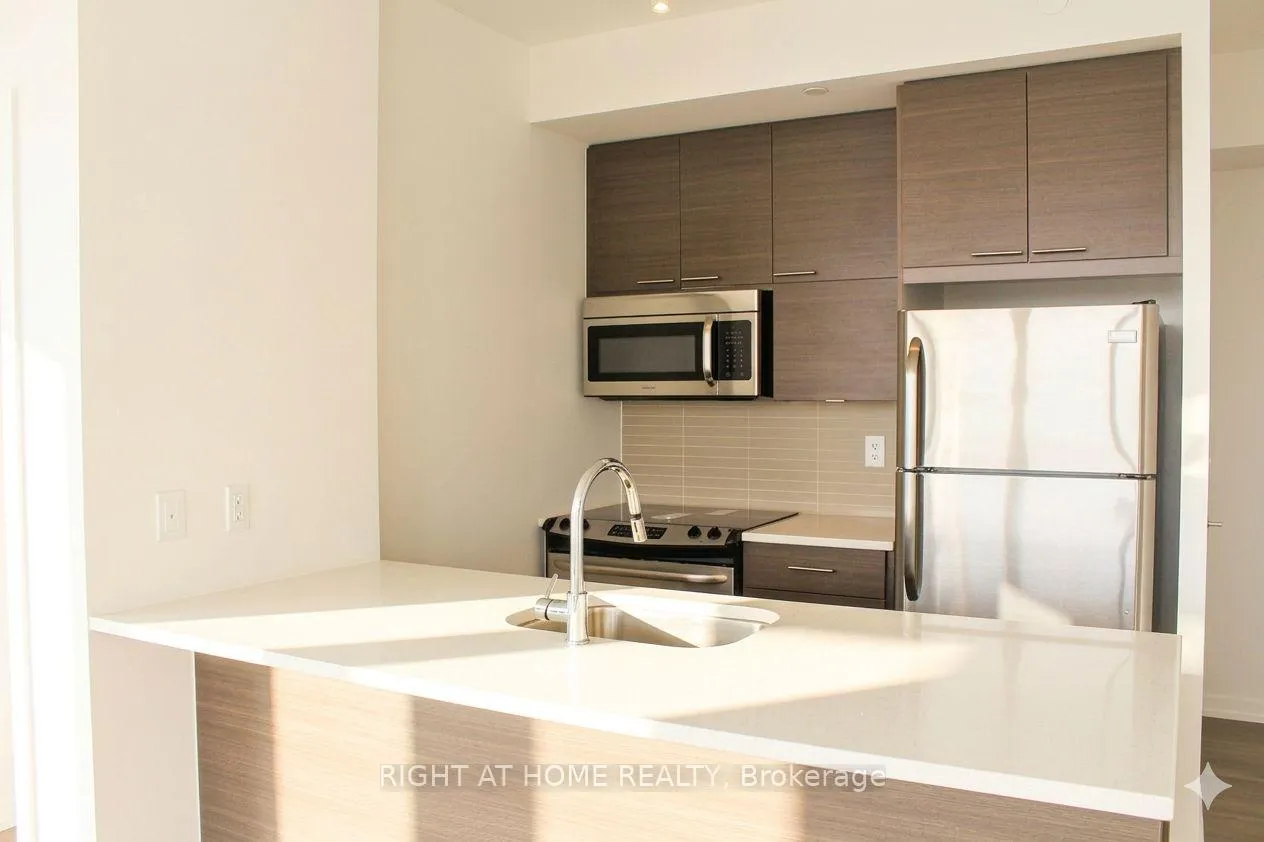Photo 5 of Unit 1212, 66 Forest Manor Road, North York, Henry Farm — HOMEH