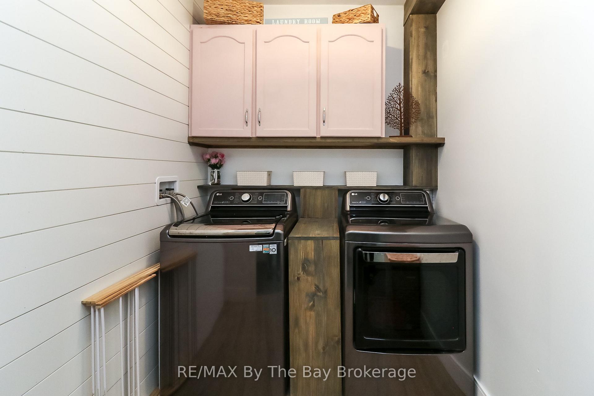 Photo 44 of 153 Rue Eric, Tiny, Lafontaine — HOMEH