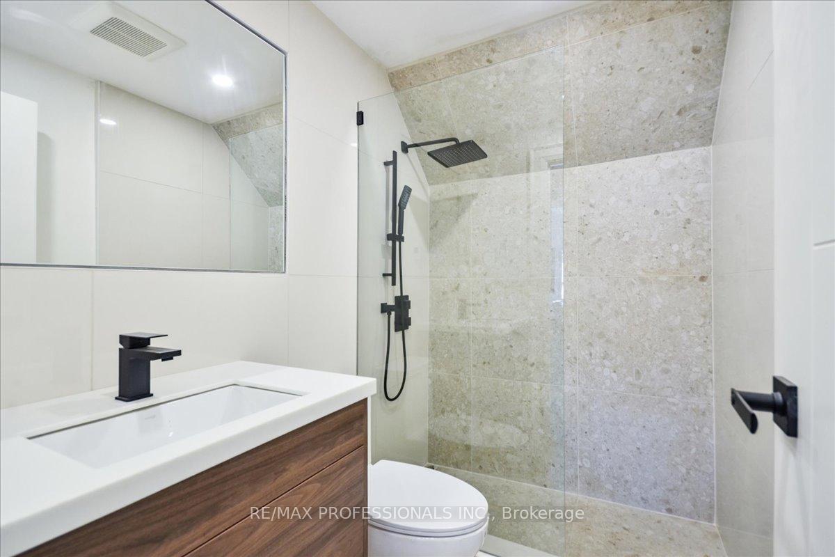 Photo 10 of Unit 3rd Floor, 134 Argyle Street, Toronto, Trinity-Bellwoods — HOMEH