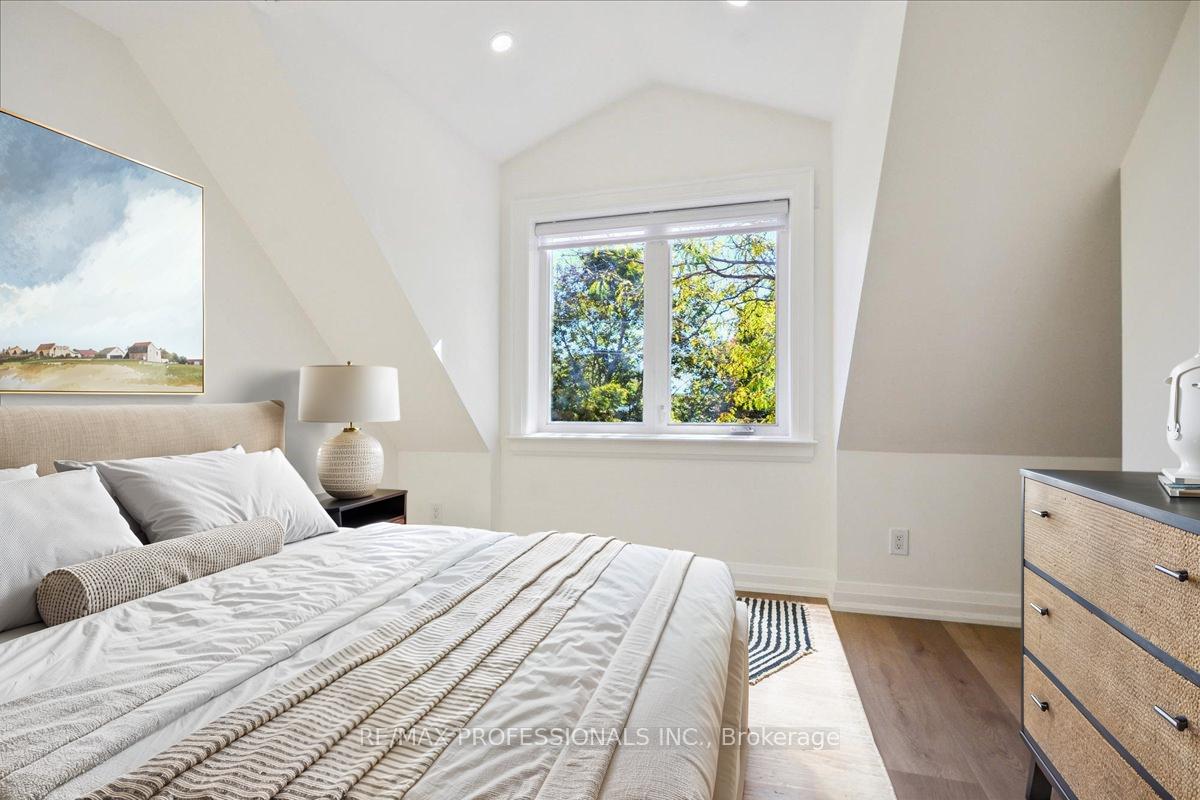 Photo 11 of Unit 3rd Floor, 134 Argyle Street, Toronto, Trinity-Bellwoods — HOMEH