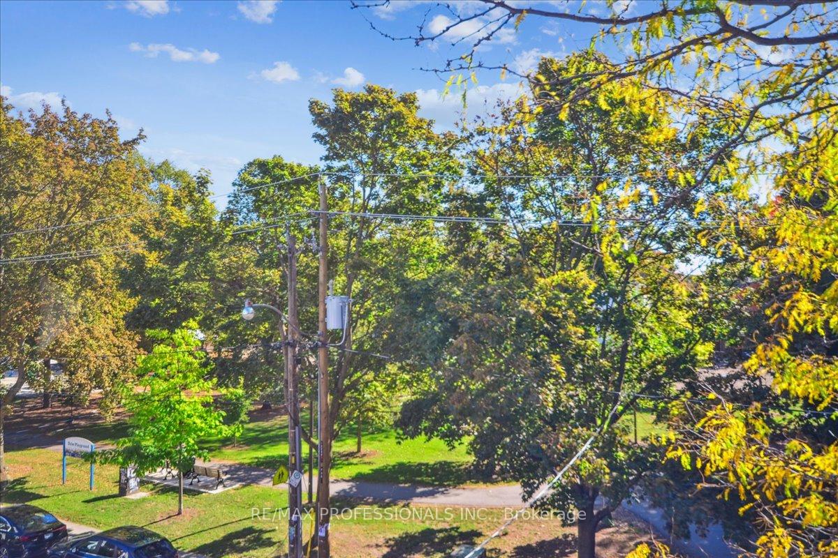 Photo 18 of Unit 3rd Floor, 134 Argyle Street, Toronto, Trinity-Bellwoods — HOMEH