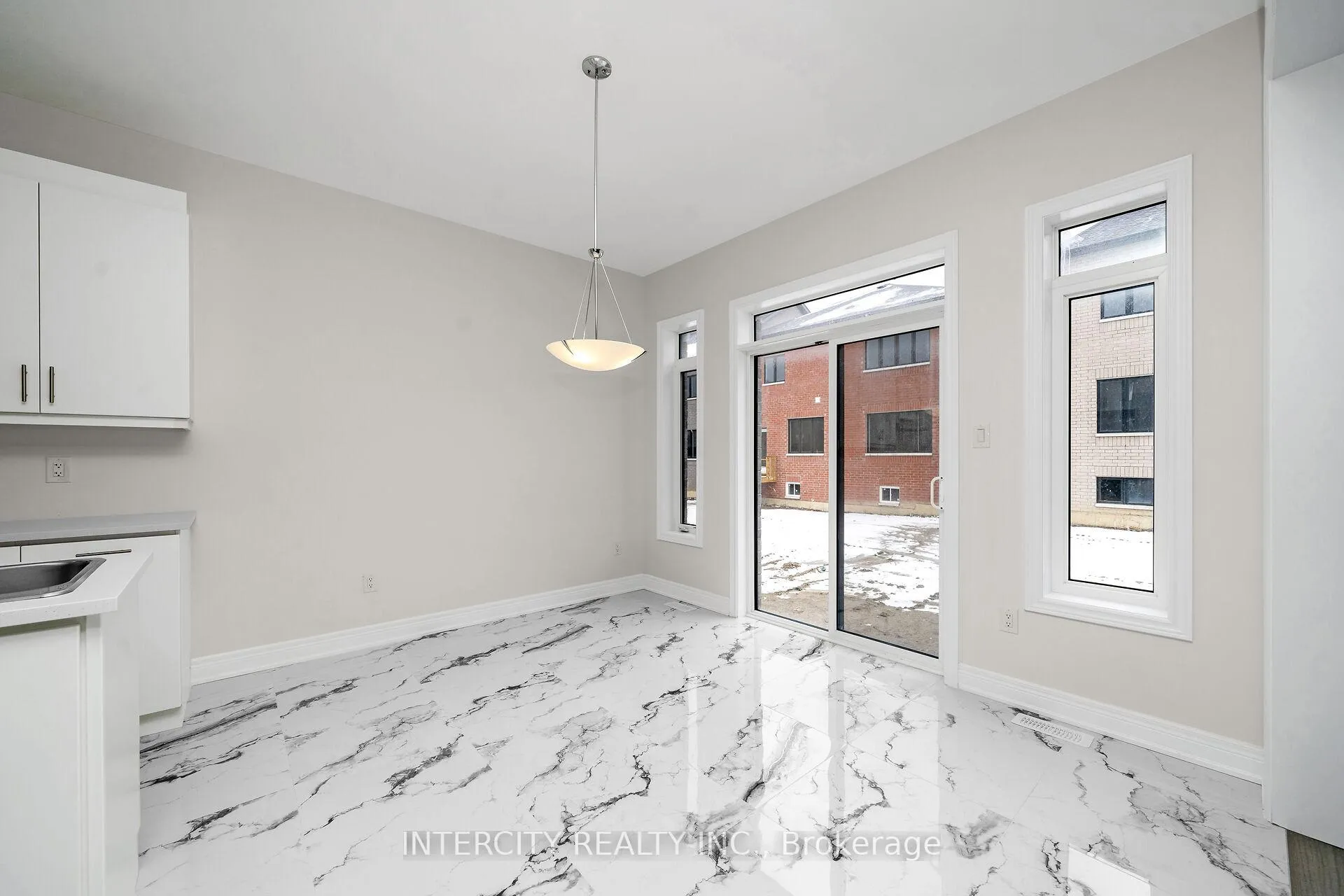 Photo 15 of 60 Claremont Drive, Brampton, Sandringham-Wellington North — HOMEH
