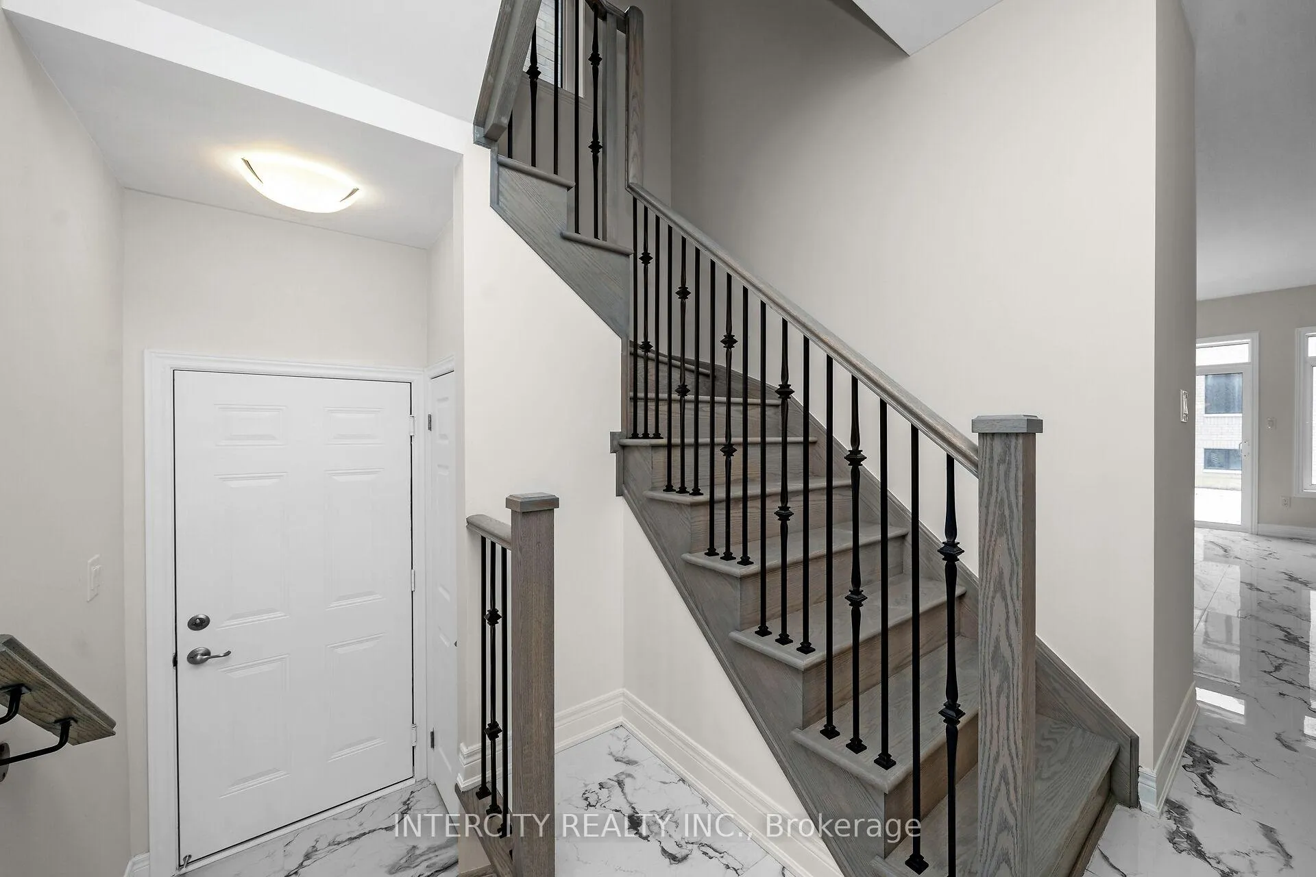 Photo 17 of 60 Claremont Drive, Brampton, Sandringham-Wellington North — HOMEH