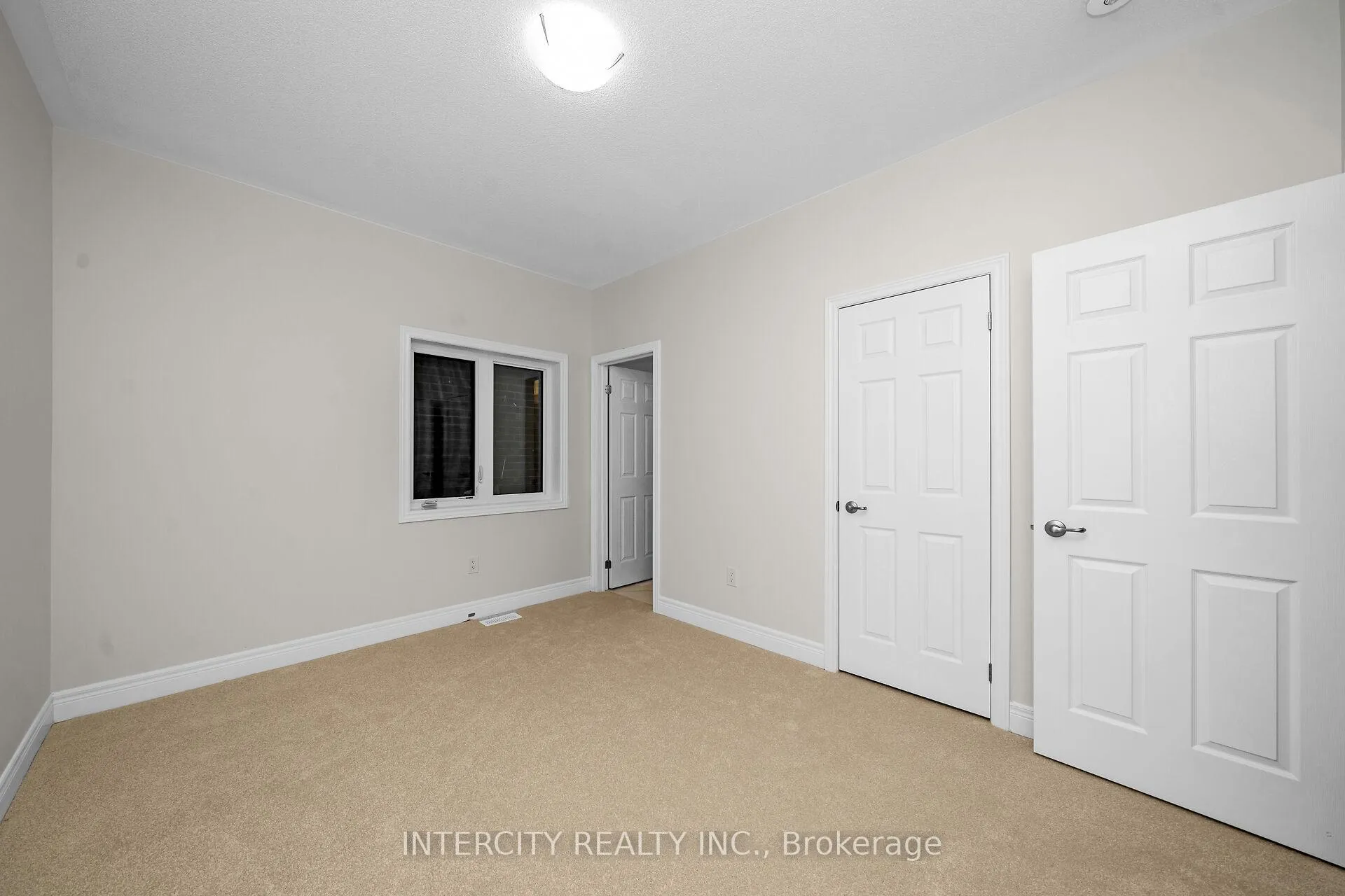 Photo 24 of 60 Claremont Drive, Brampton, Sandringham-Wellington North — HOMEH