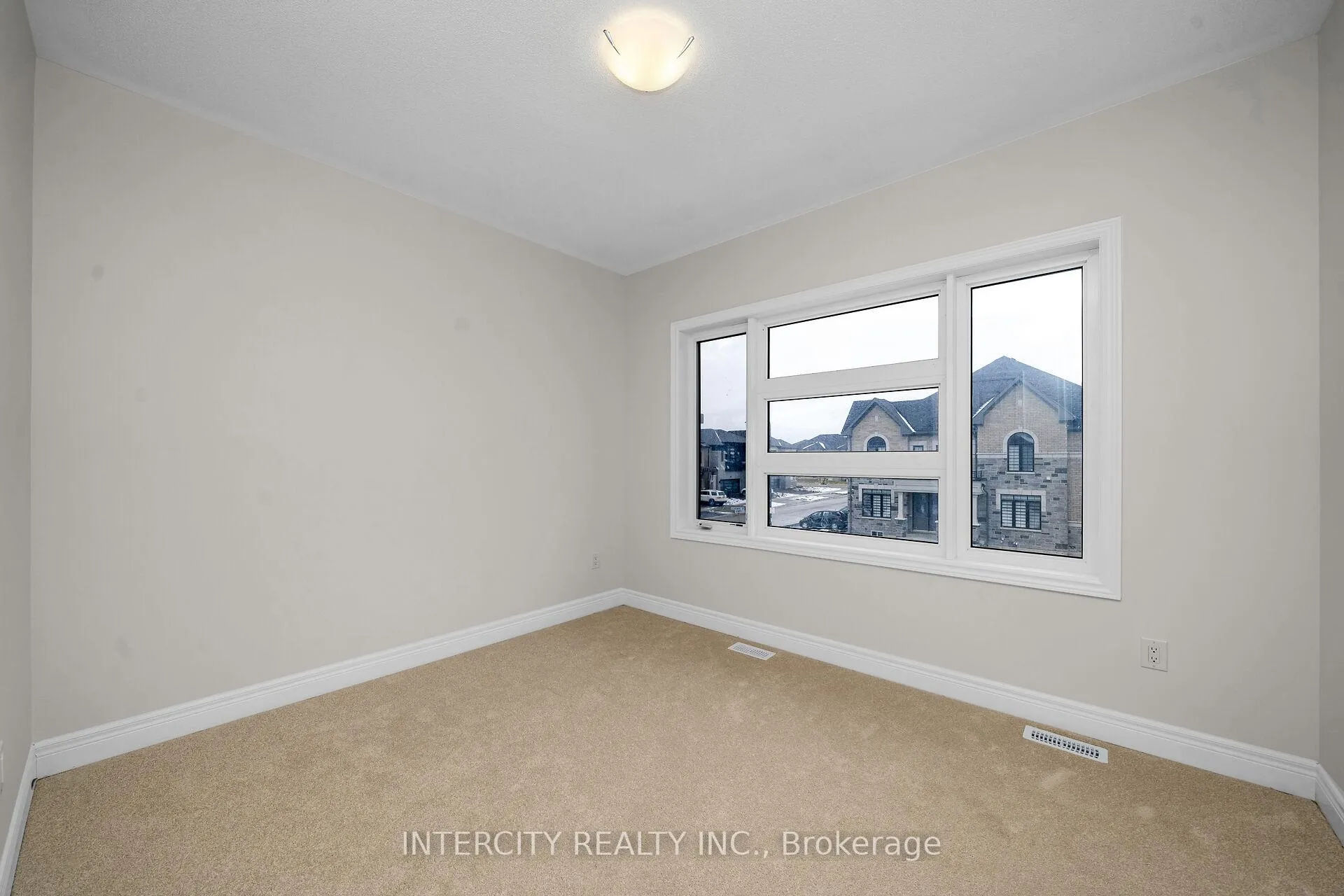 Photo 27 of 60 Claremont Drive, Brampton, Sandringham-Wellington North — HOMEH