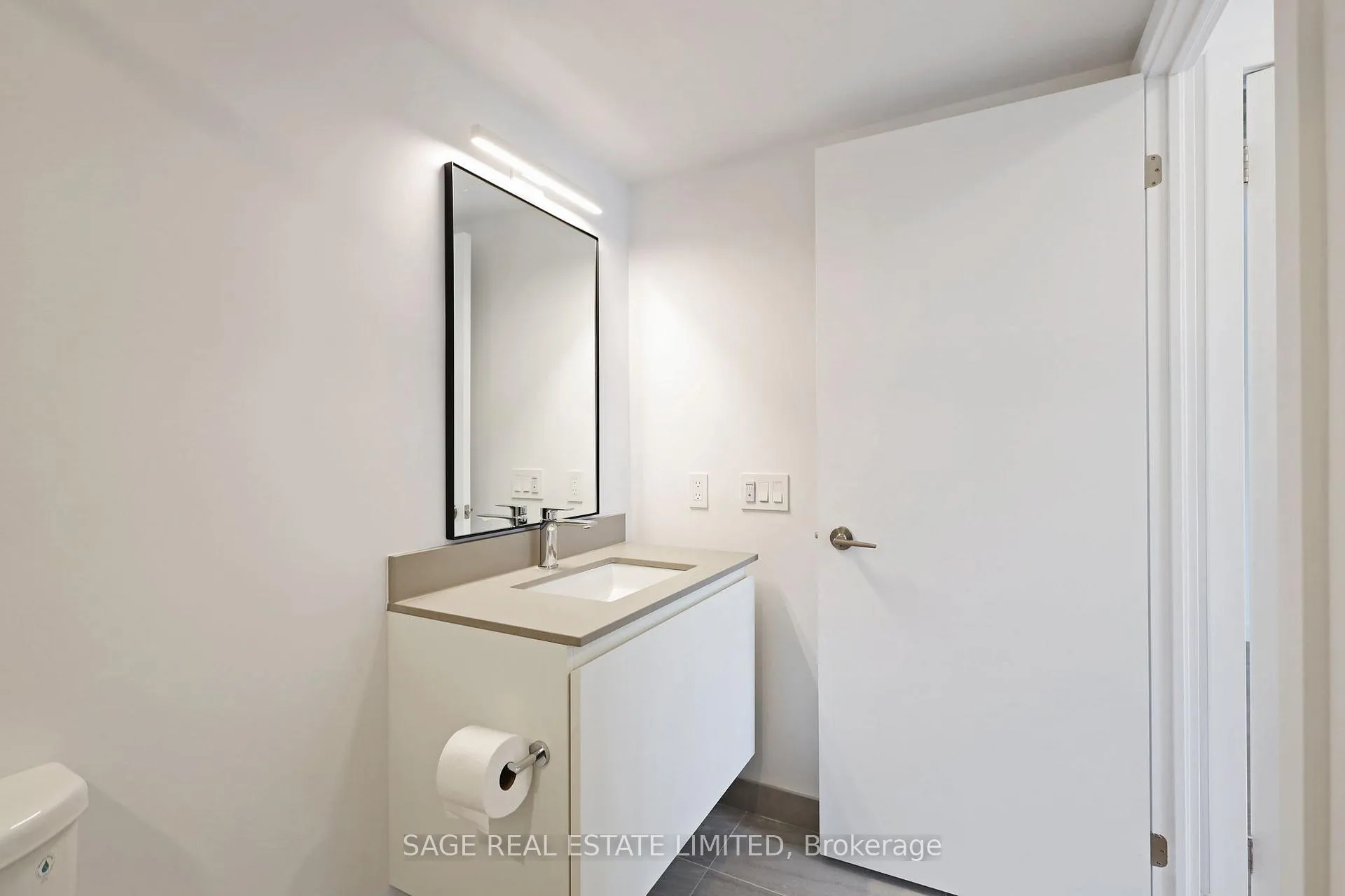 Photo 9 of Unit 417, 1720 Bayview Avenue, Toronto, Mount Pleasant East — HOMEH