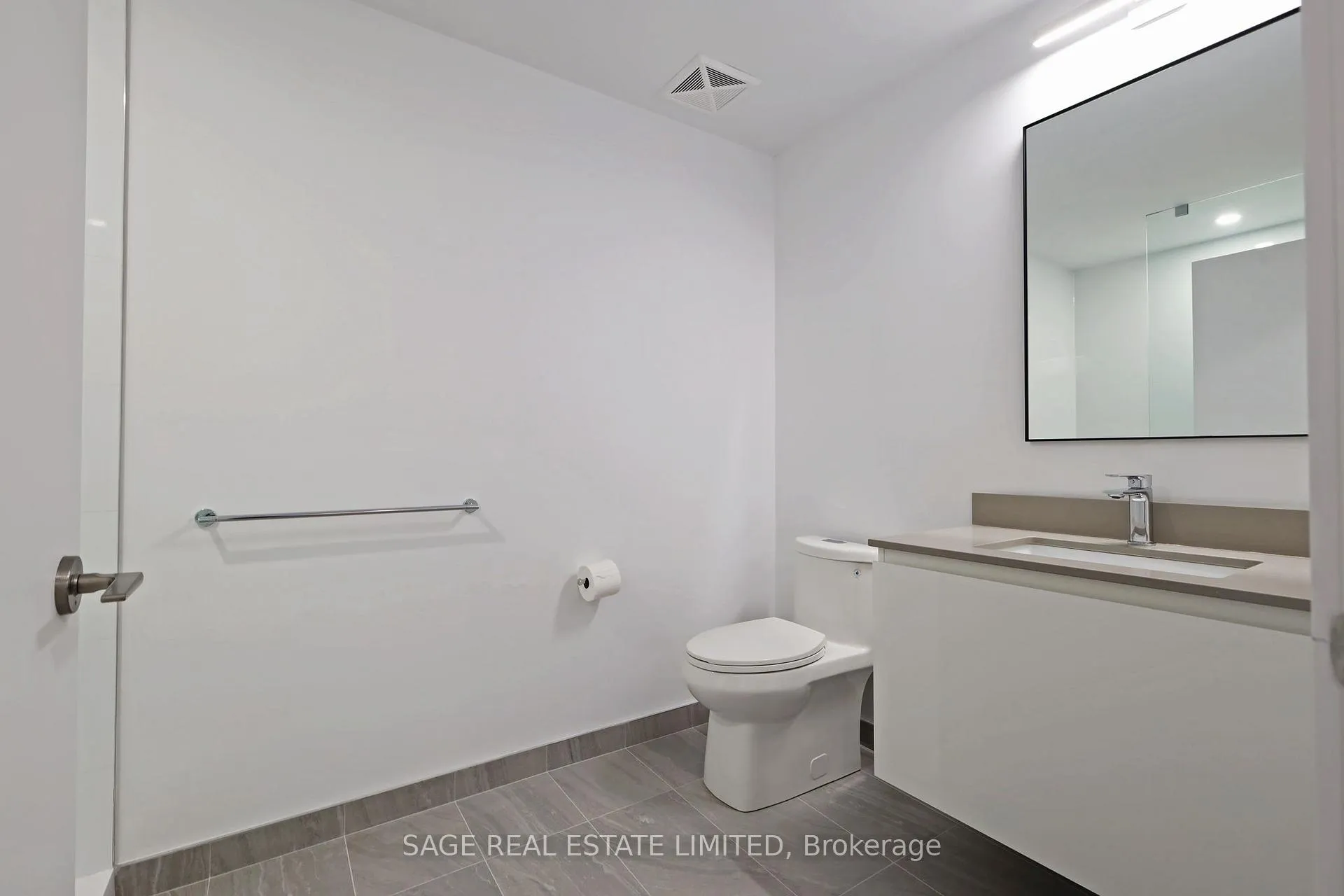 Photo 12 of Unit 417, 1720 Bayview Avenue, Toronto, Mount Pleasant East — HOMEH