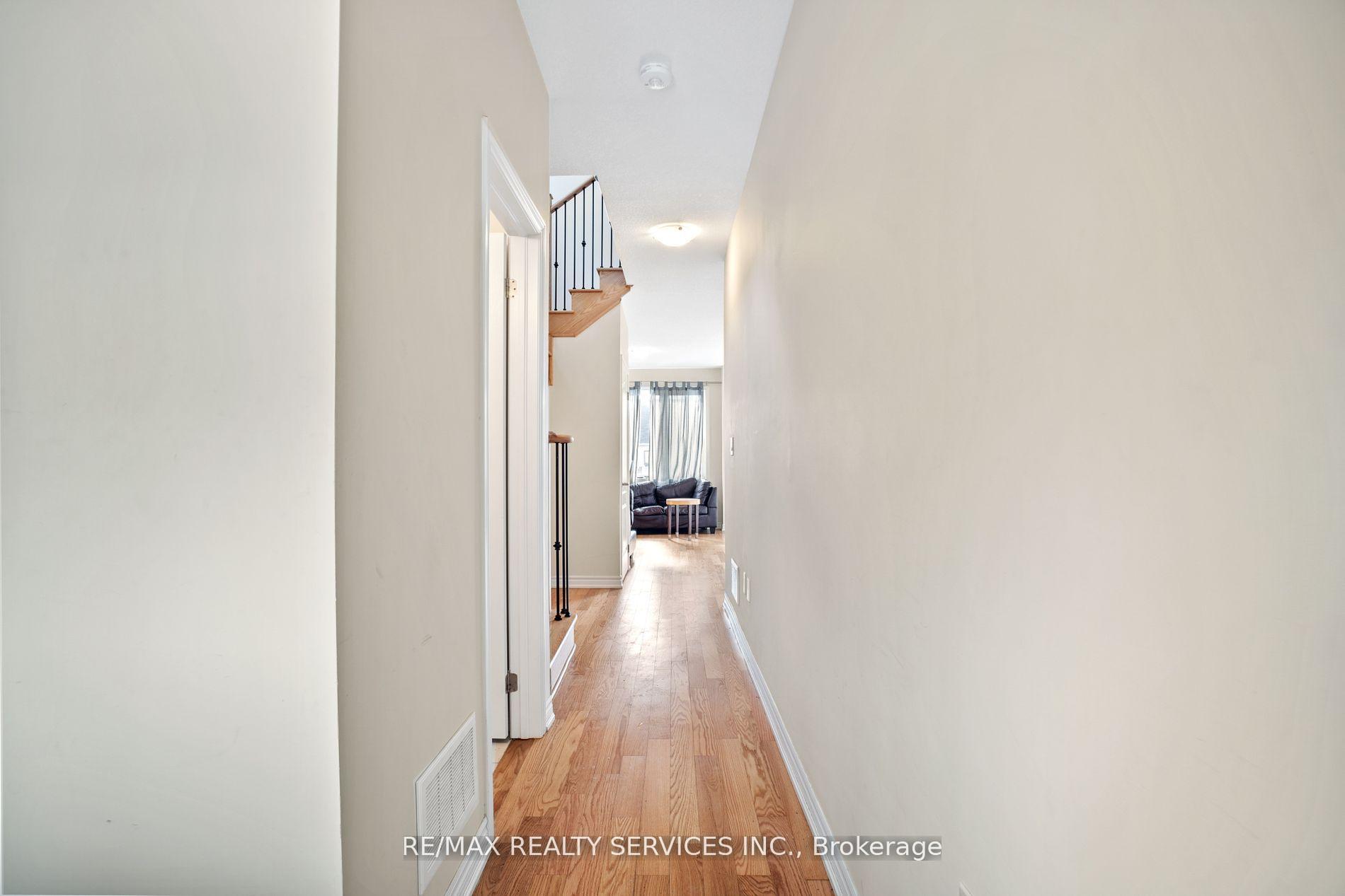 Photo 5 of 405 Vanilla Trail, Thorold, Rolling Meadows — HOMEH
