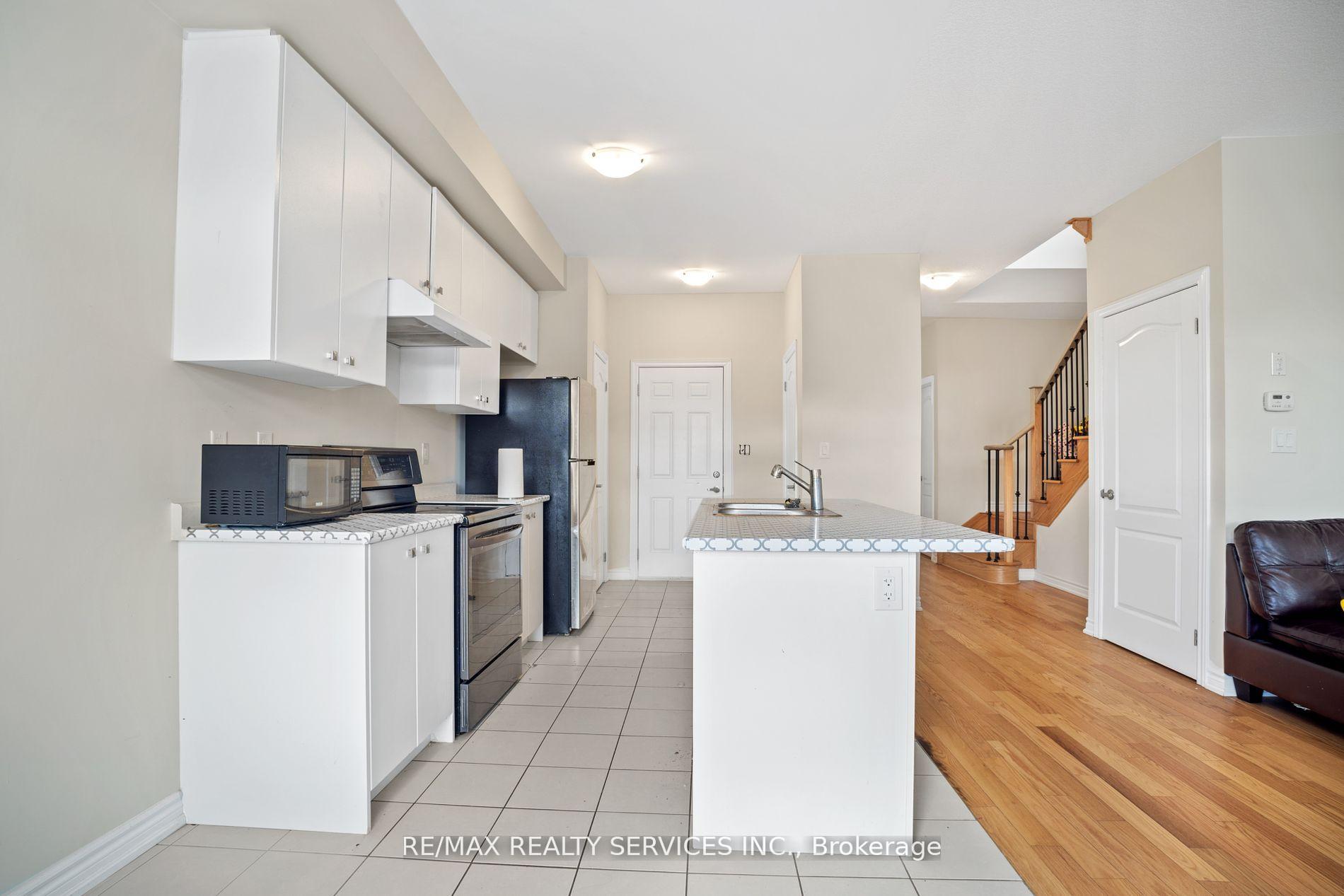 Photo 8 of 405 Vanilla Trail, Thorold, Rolling Meadows — HOMEH