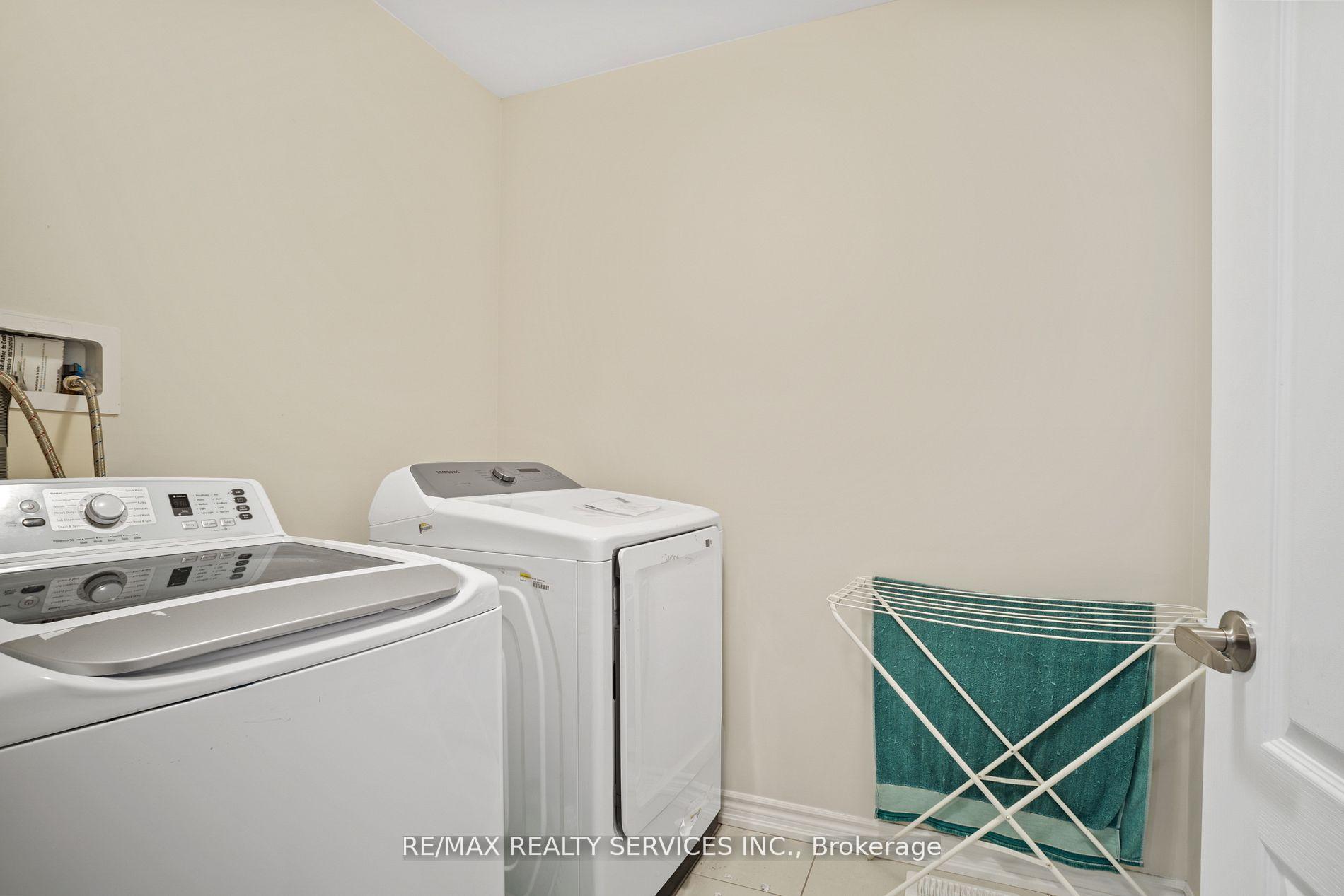 Photo 14 of 405 Vanilla Trail, Thorold, Rolling Meadows — HOMEH
