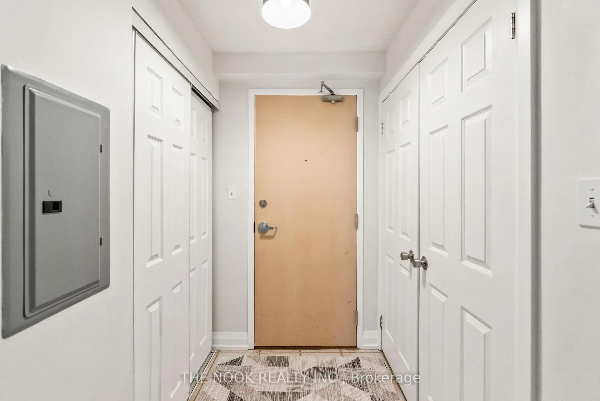 Photo 4 of Unit 310, 98 Aspen Springs Drive, Clarington, Bowmanville — HOMEH