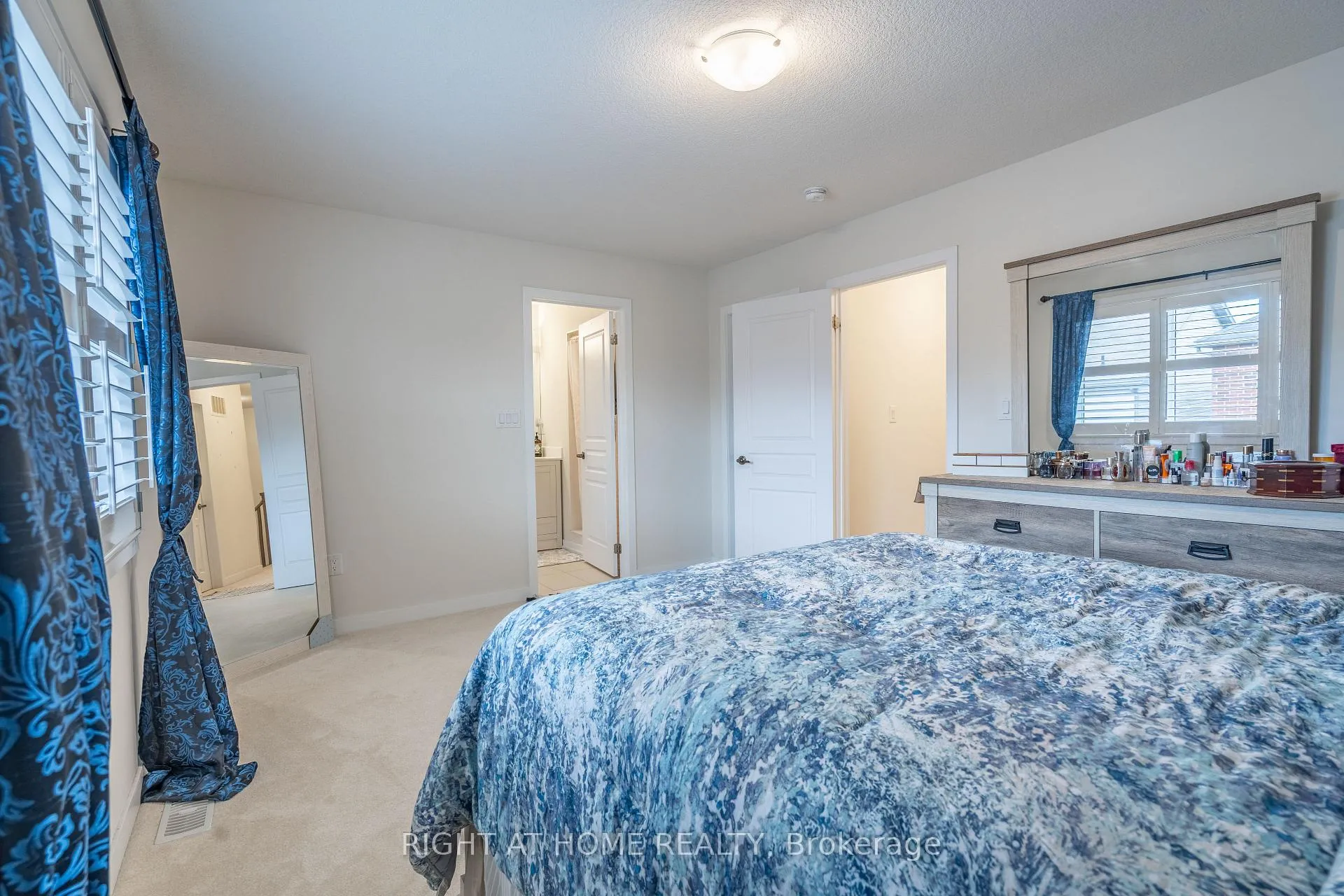 Photo 12 of 40 Hedges Crescent, Hamilton, Stoney Creek Mountain — HOMEH