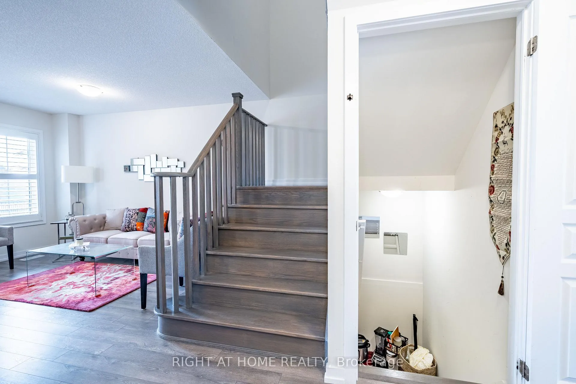 Photo 31 of 40 Hedges Crescent, Hamilton, Stoney Creek Mountain — HOMEH