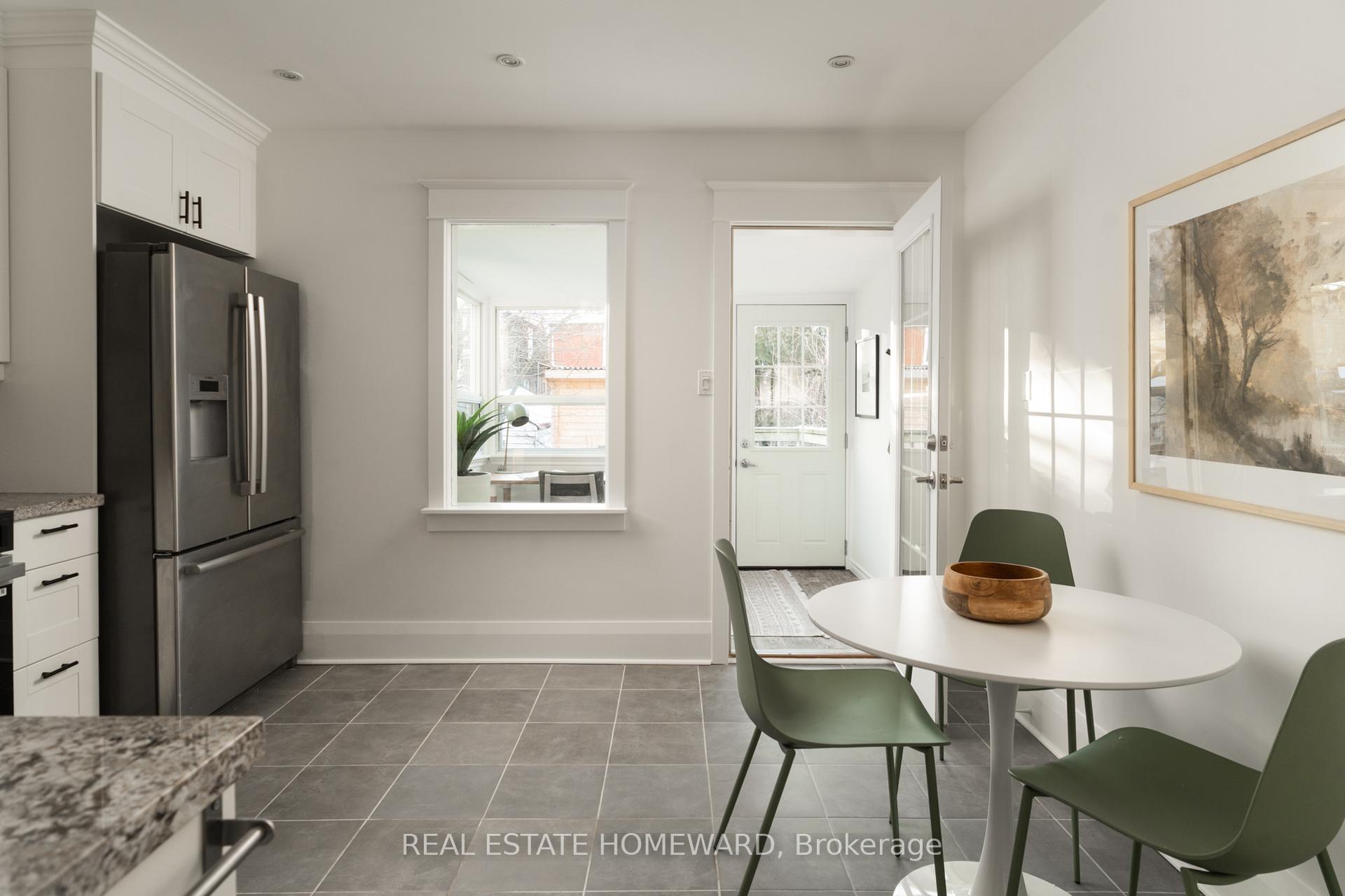 Photo 12 of 235 Springdale Boulevard, Toronto, Danforth Village-East York — HOMEH
