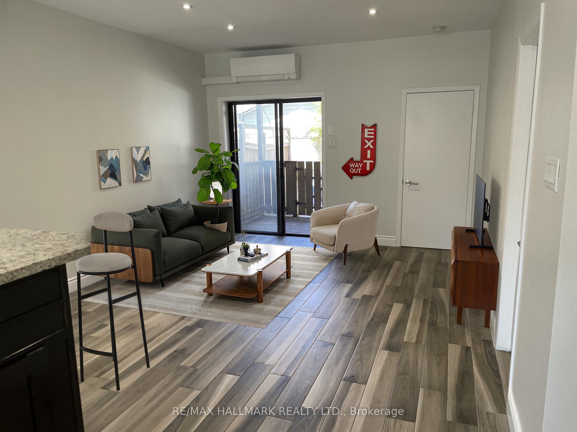 Photo 3 of Unit Main #1, 14 Rosemount Avenue, Toronto, Wychwood — HOMEH