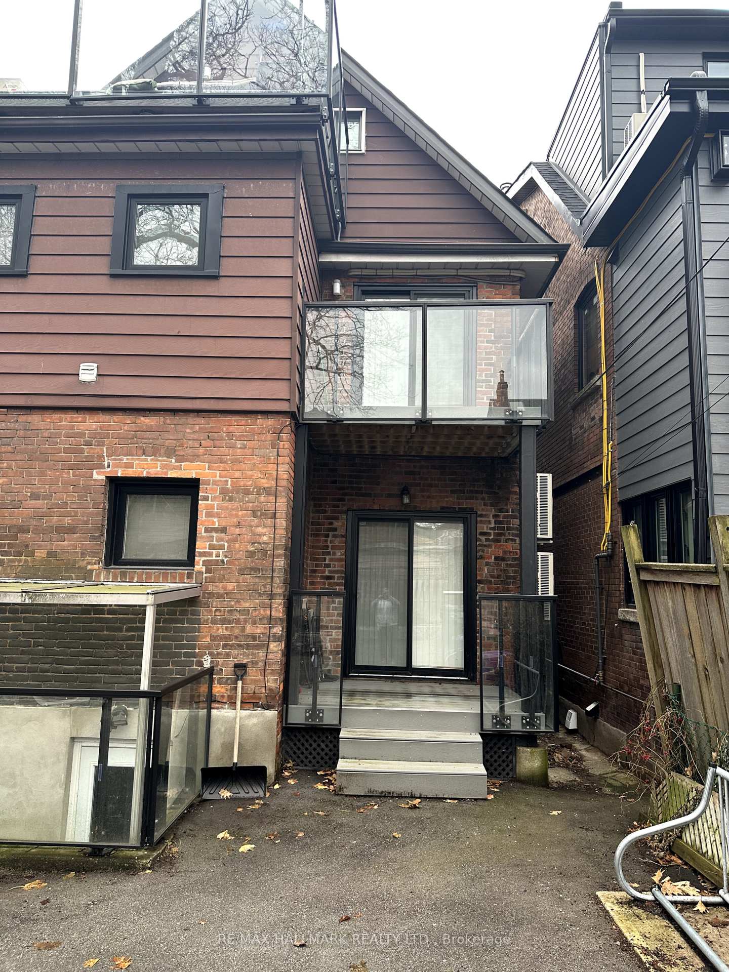 Photo 8 of Unit Main #1, 14 Rosemount Avenue, Toronto, Wychwood — HOMEH