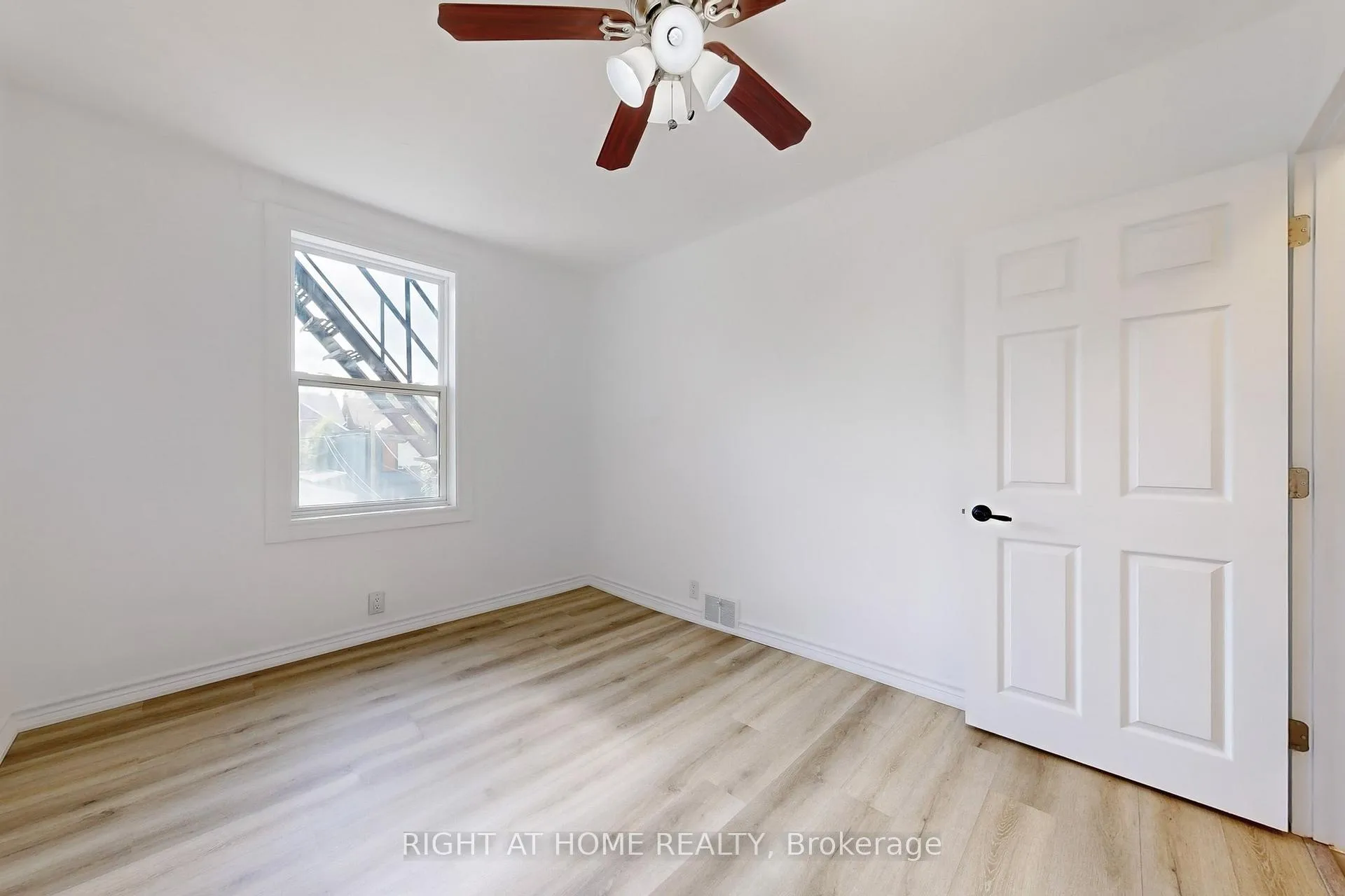 Photo 11 of Unit 2, 656 Crawford Street, Toronto, Palmerston-Little Italy — HOMEH