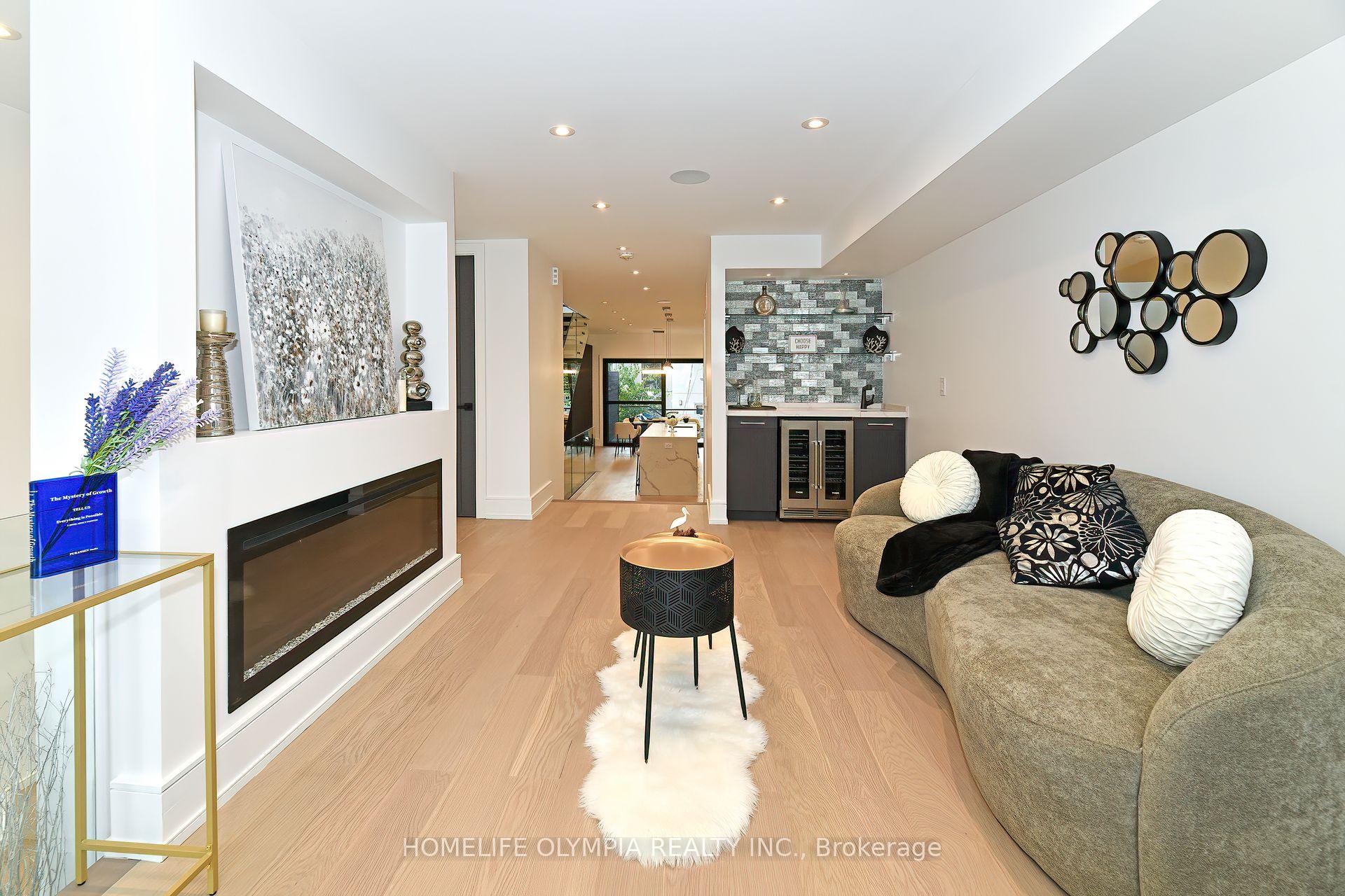 Photo 4 of 46B Leroy Avenue, Toronto, Danforth Village-East York — HOMEH