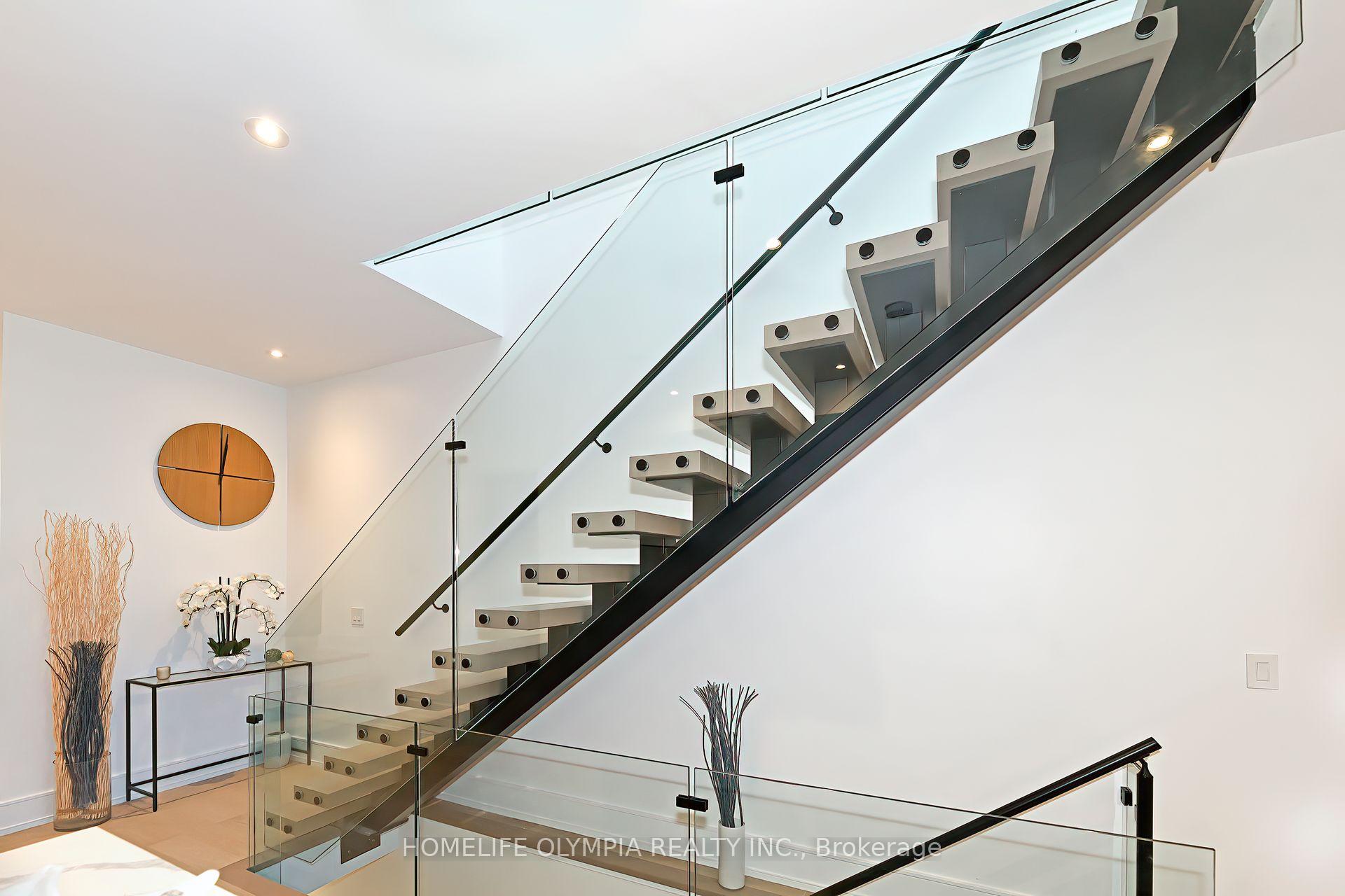 Photo 16 of 46B Leroy Avenue, Toronto, Danforth Village-East York — HOMEH