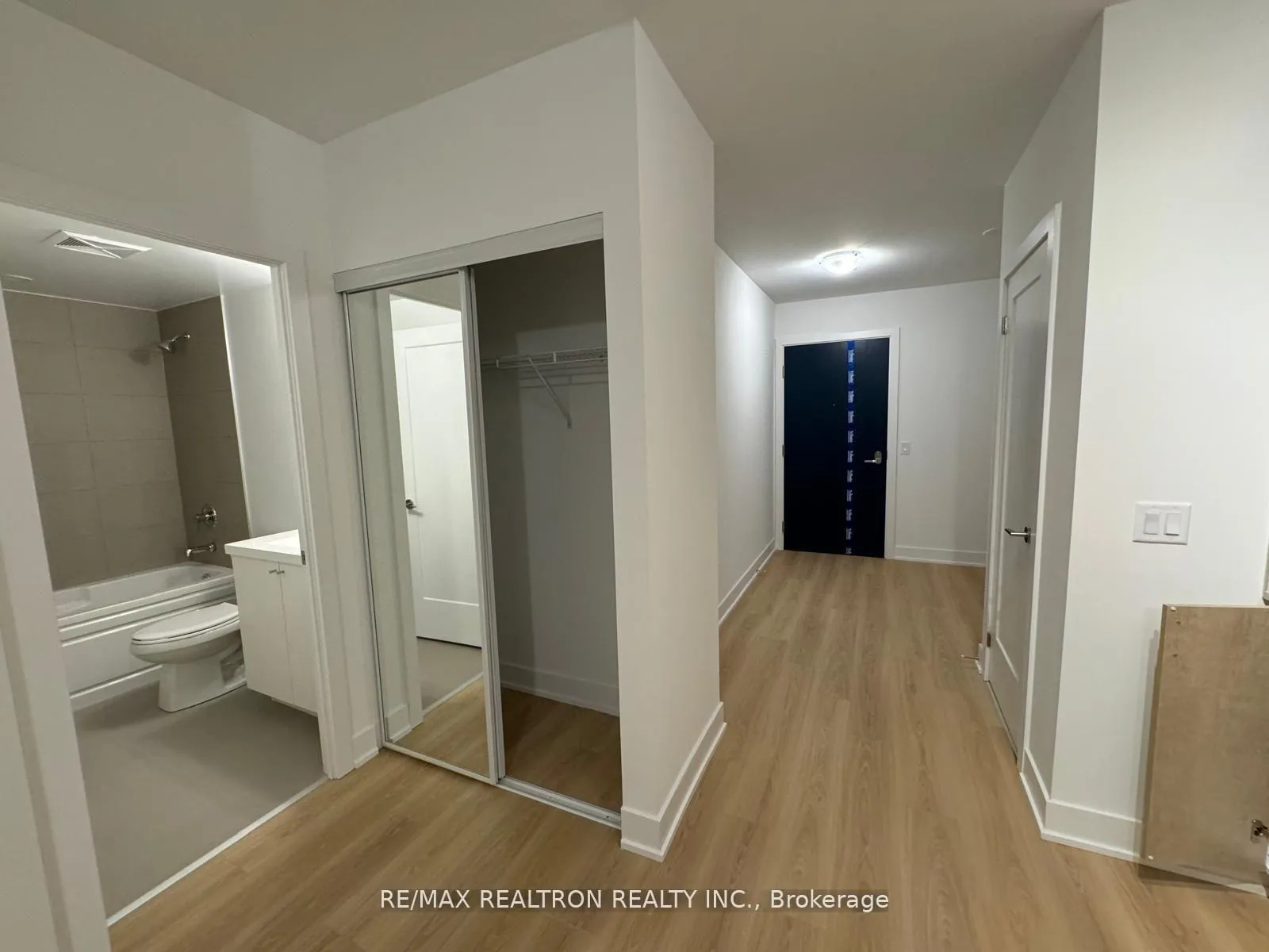 Photo 3 of Unit 338, 2545 Simcoe Street, Oshawa, Windfields — HOMEH