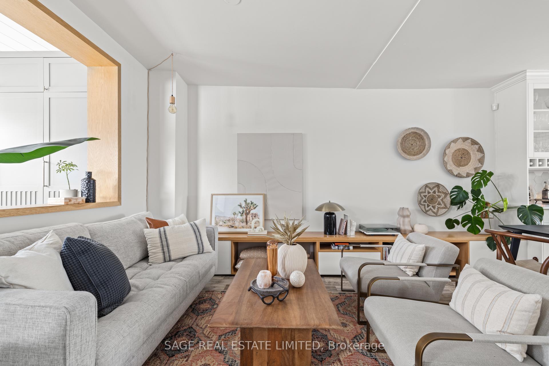 Photo 3 of 143 Westlake Avenue, Toronto, Woodbine-Lumsden — HOMEH