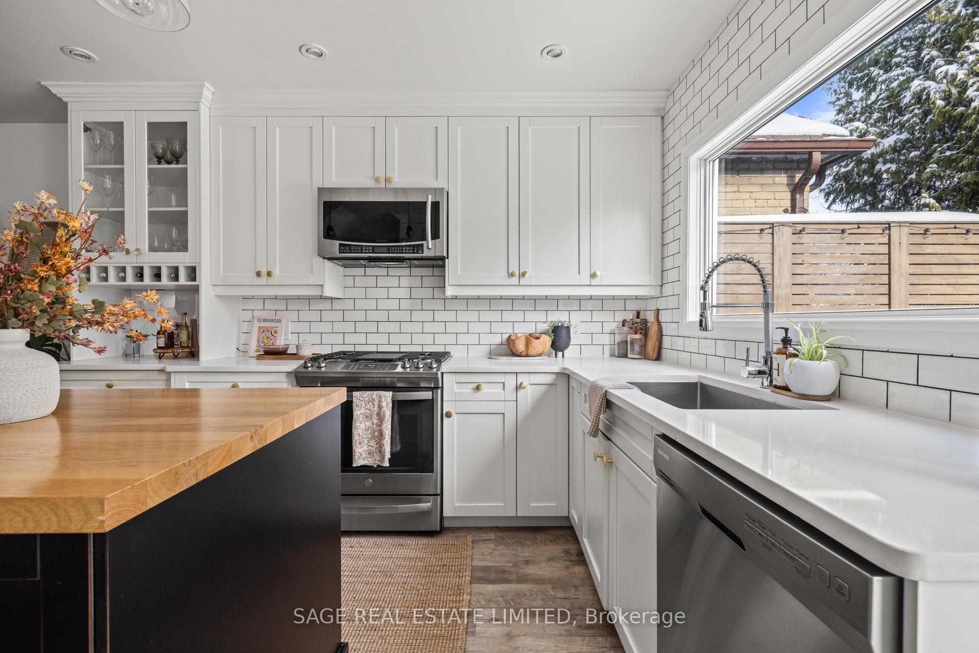 Photo 8 of 143 Westlake Avenue, Toronto, Woodbine-Lumsden — HOMEH