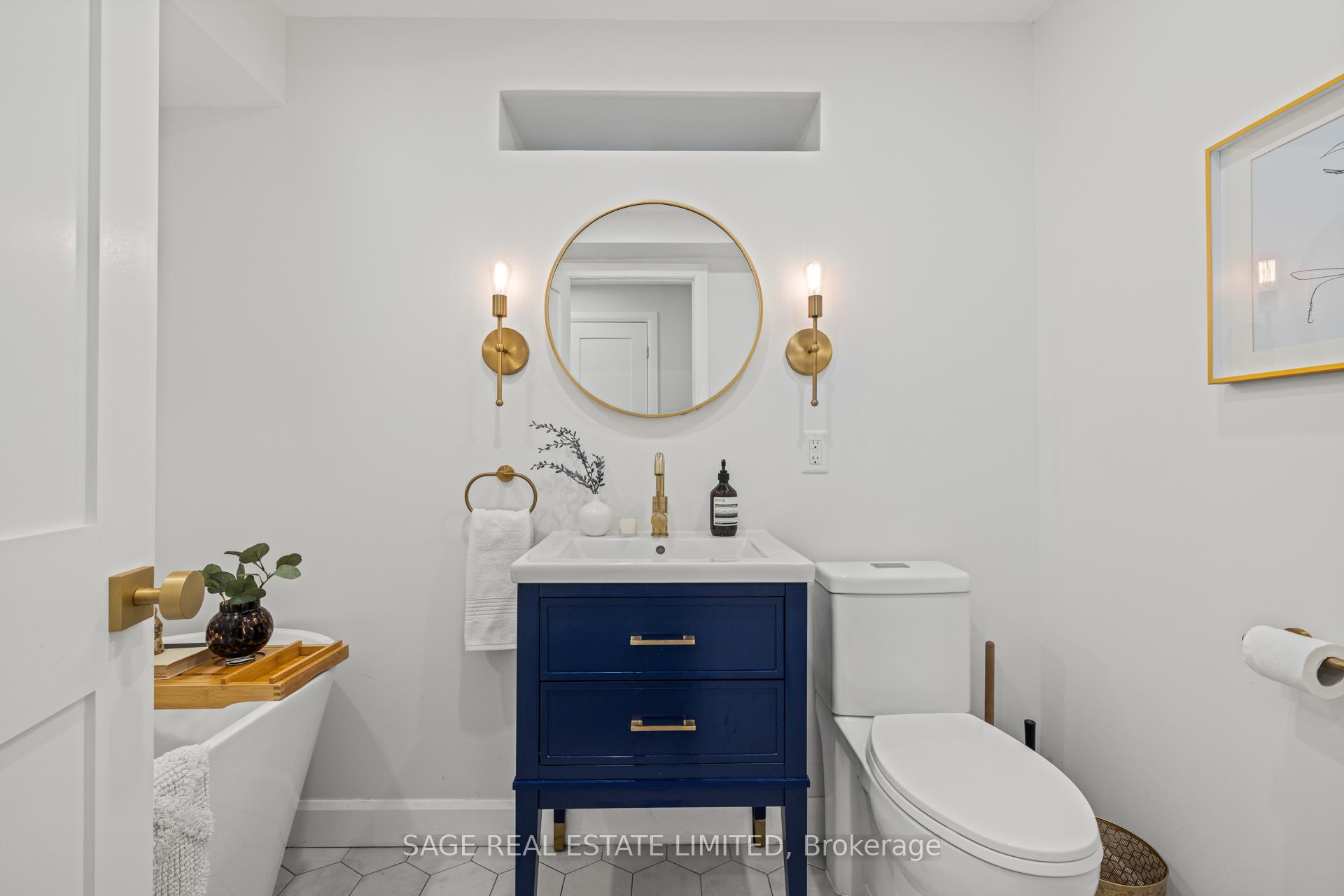 Photo 20 of 143 Westlake Avenue, Toronto, Woodbine-Lumsden — HOMEH