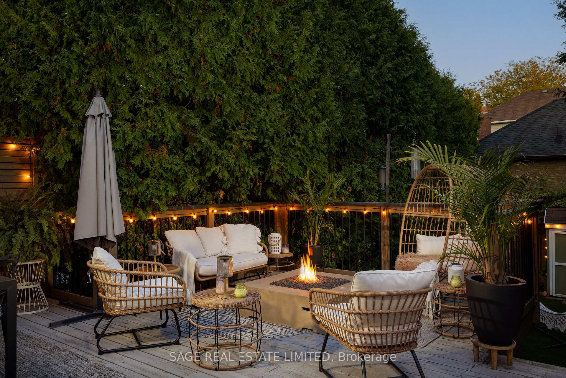 Photo 27 of 143 Westlake Avenue, Toronto, Woodbine-Lumsden — HOMEH