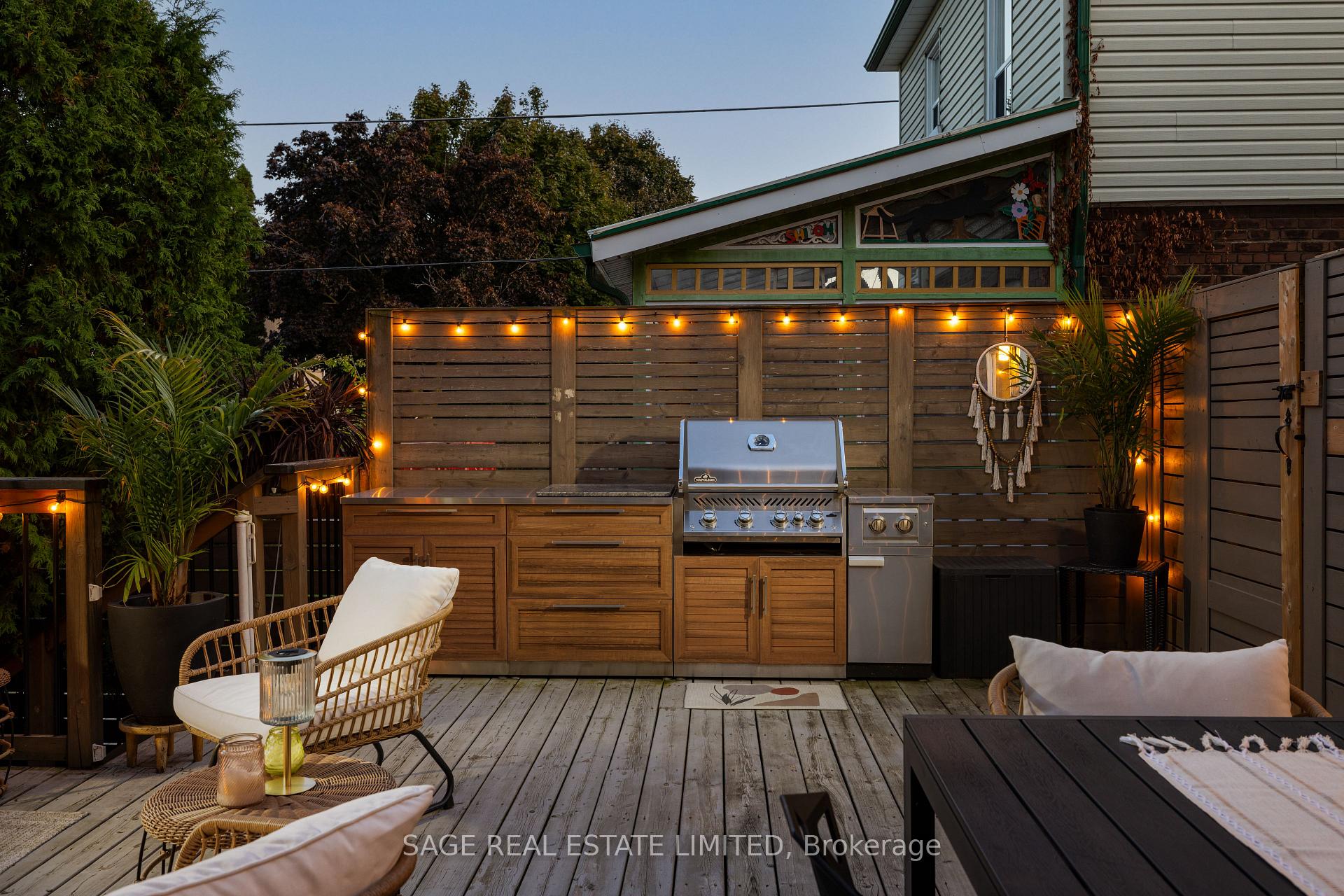 Photo 29 of 143 Westlake Avenue, Toronto, Woodbine-Lumsden — HOMEH