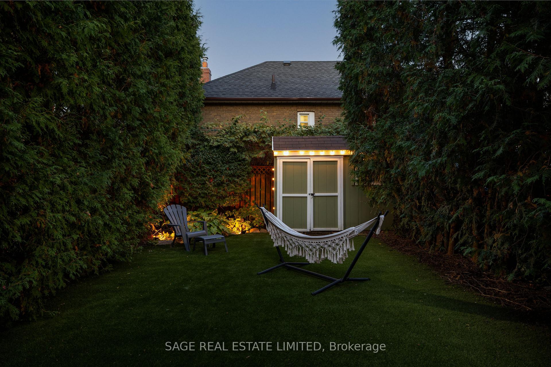Photo 30 of 143 Westlake Avenue, Toronto, Woodbine-Lumsden — HOMEH