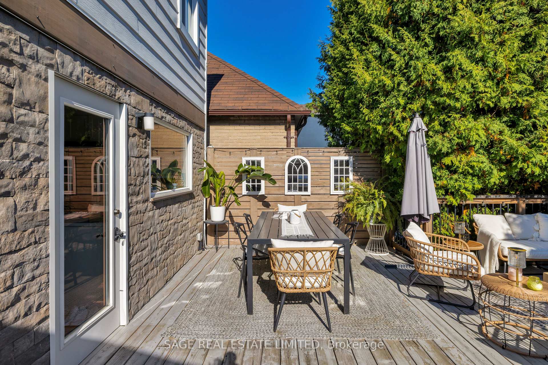 Photo 33 of 143 Westlake Avenue, Toronto, Woodbine-Lumsden — HOMEH