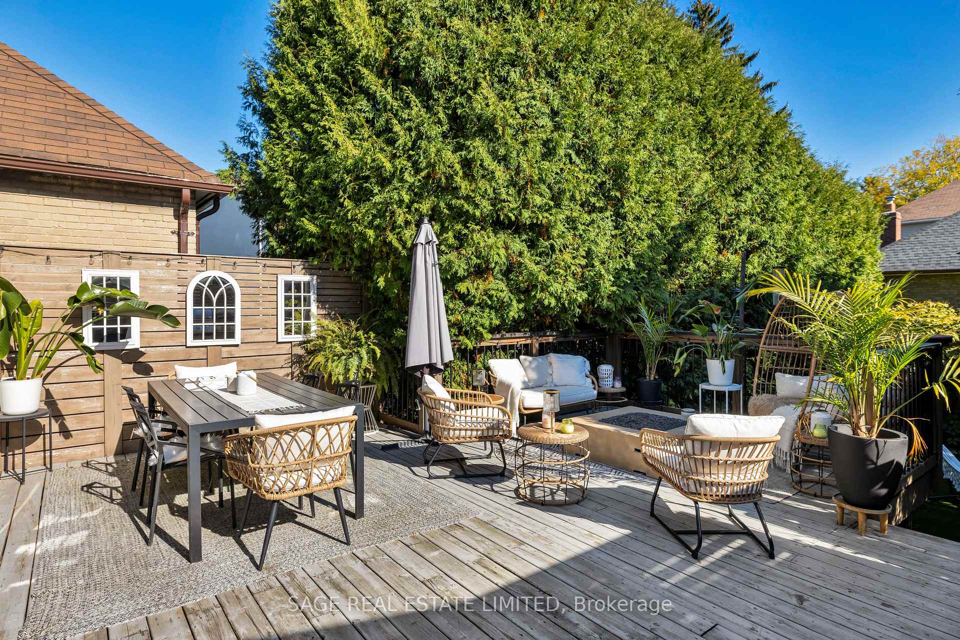 Photo 34 of 143 Westlake Avenue, Toronto, Woodbine-Lumsden — HOMEH