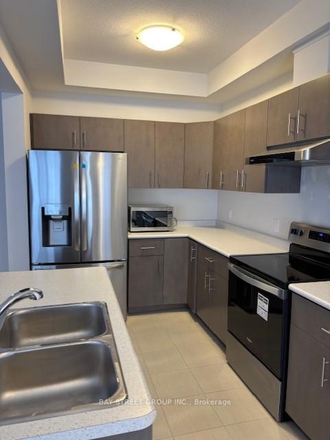 Photo 2 of 170 Bur Oak Drive, Thorold, Confederation Heights — HOMEH