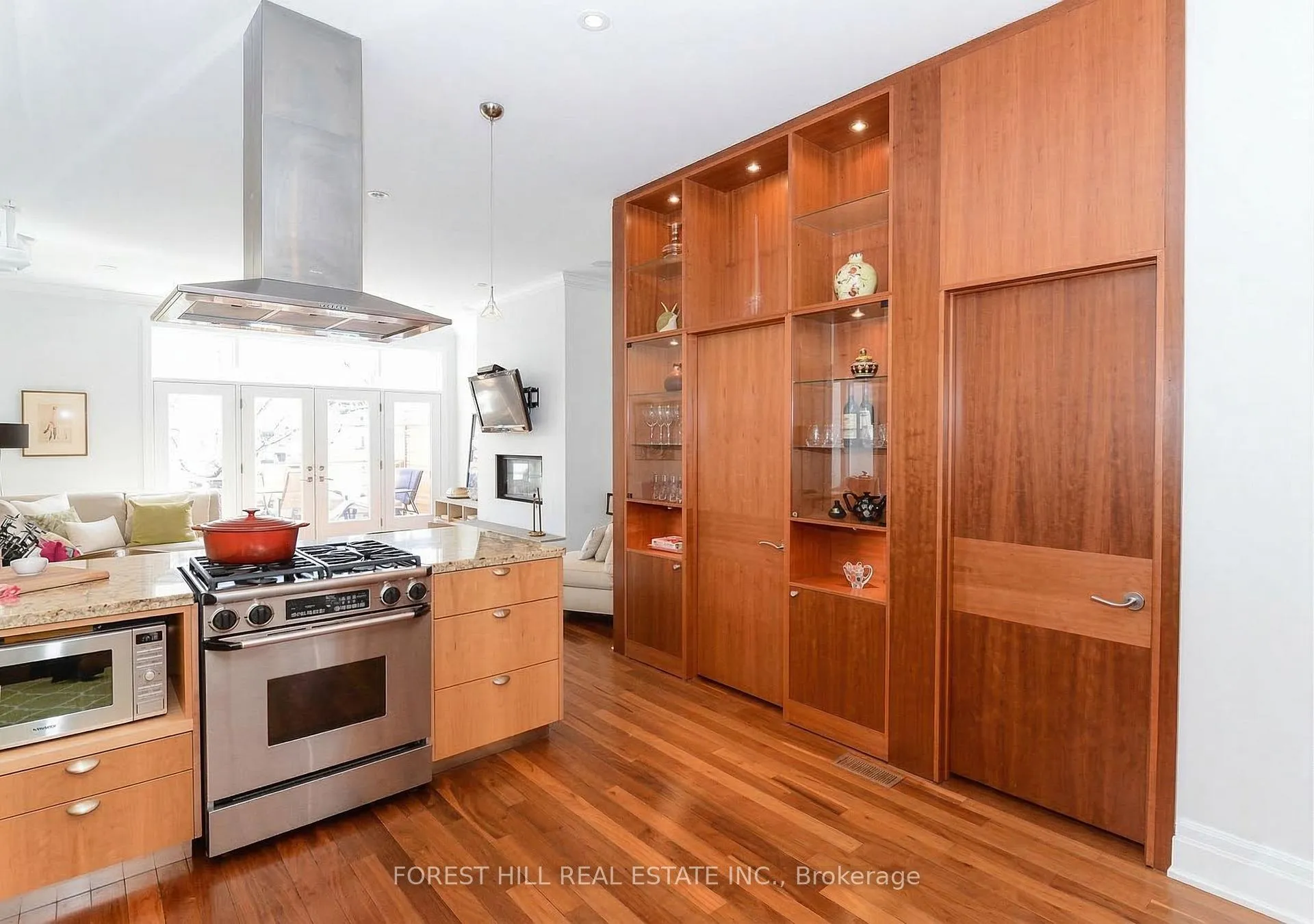 Photo 6 of 55 Petman Avenue, Toronto, Mount Pleasant East — HOMEH