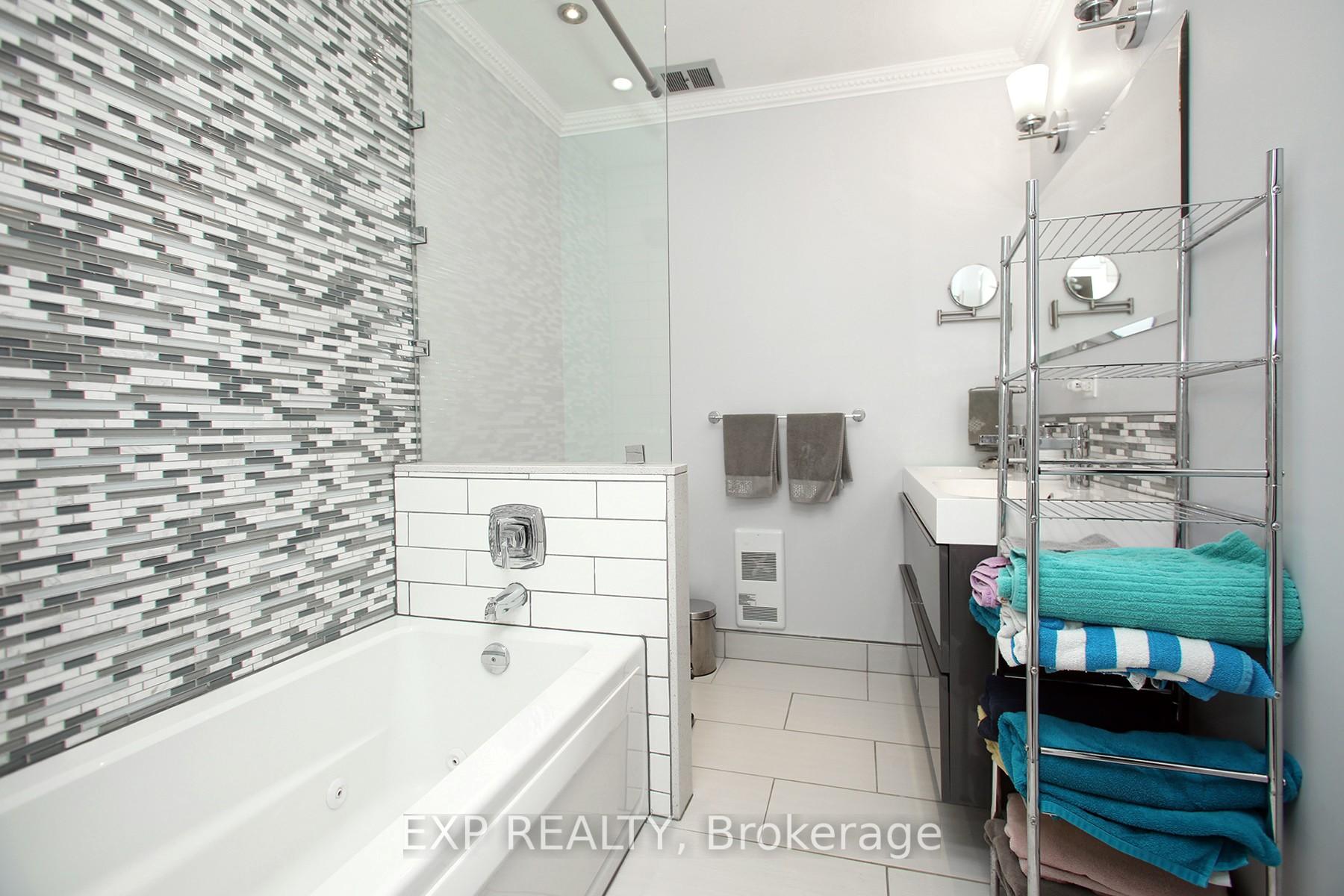 Photo 8 of 47 Chapman Avenue, Toronto, O'Connor-Parkview — HOMEH